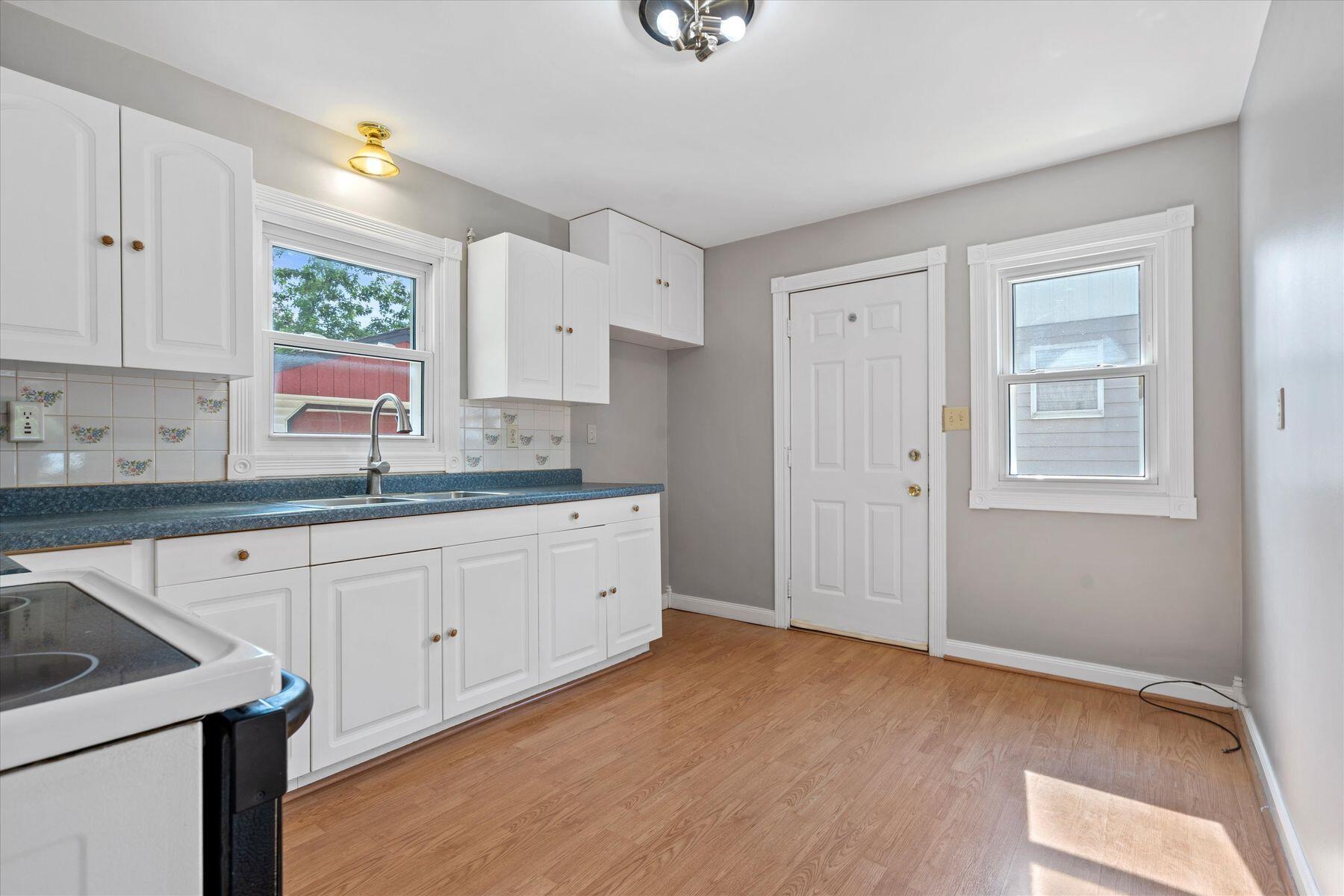 321 Palmer St
