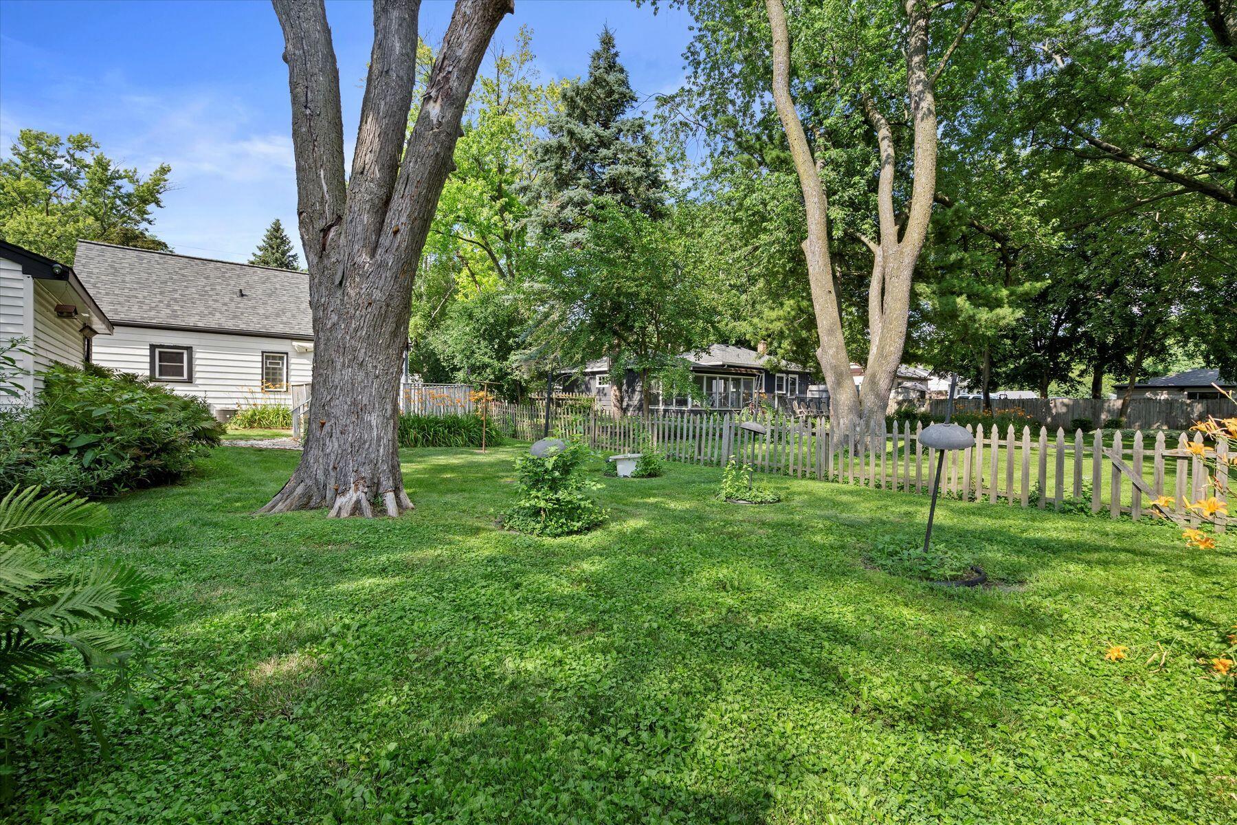 321 Palmer St