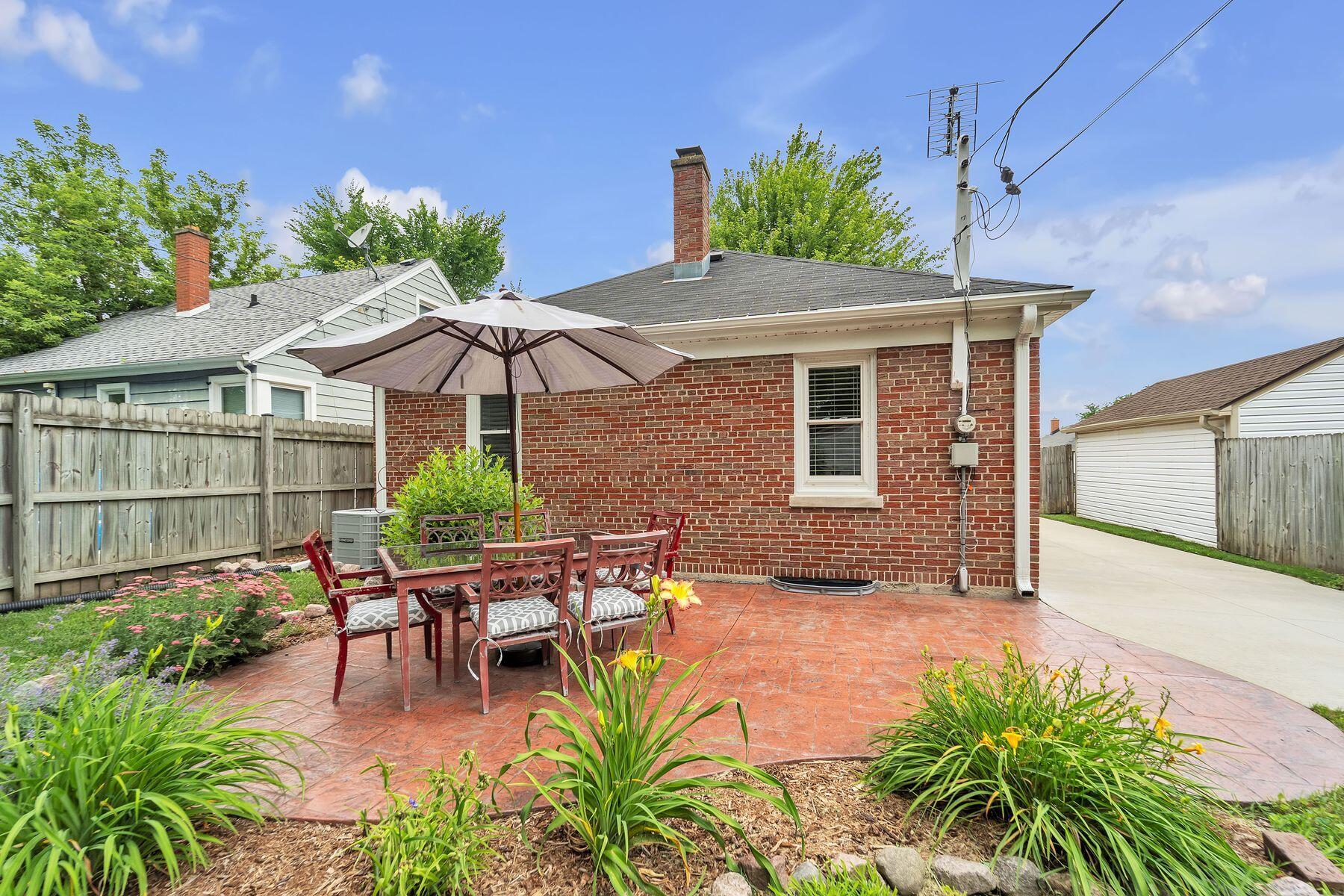 1415 Melvin Ave