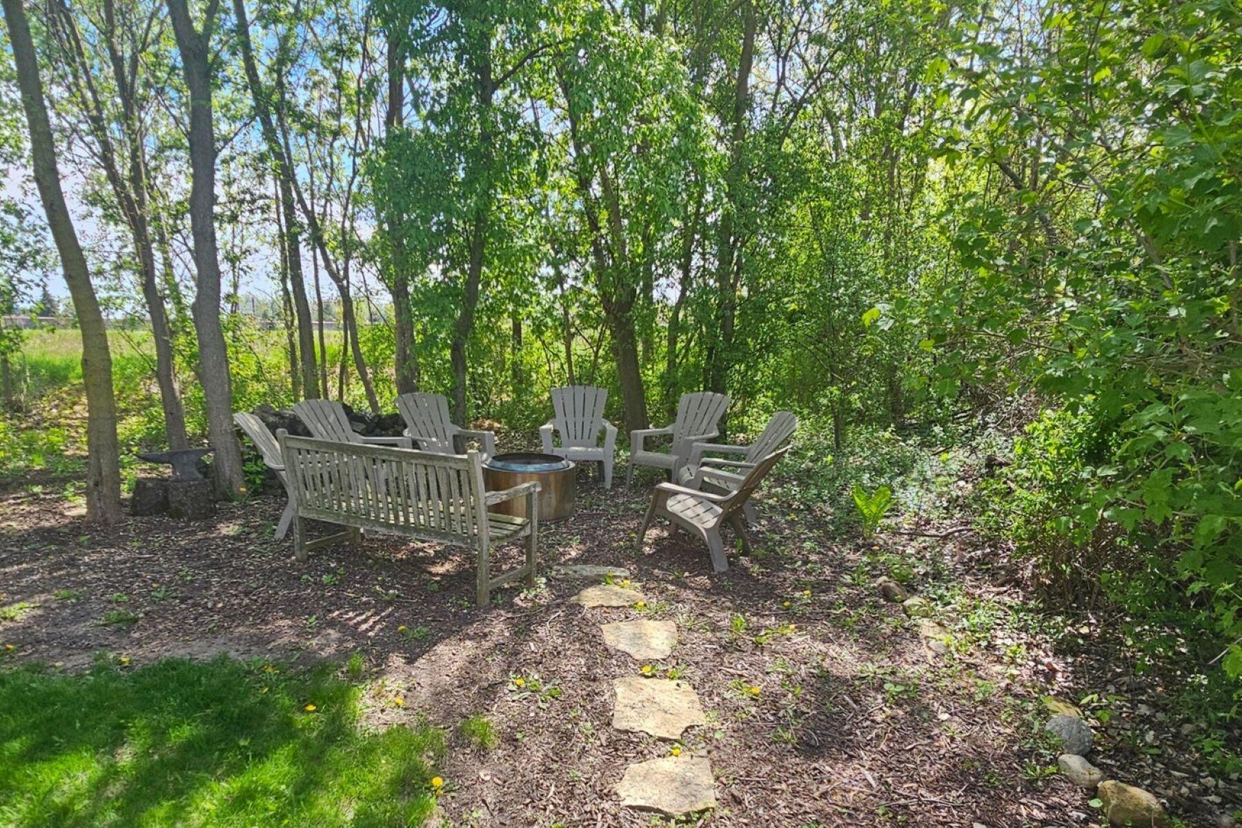 521 Prairie View Rd