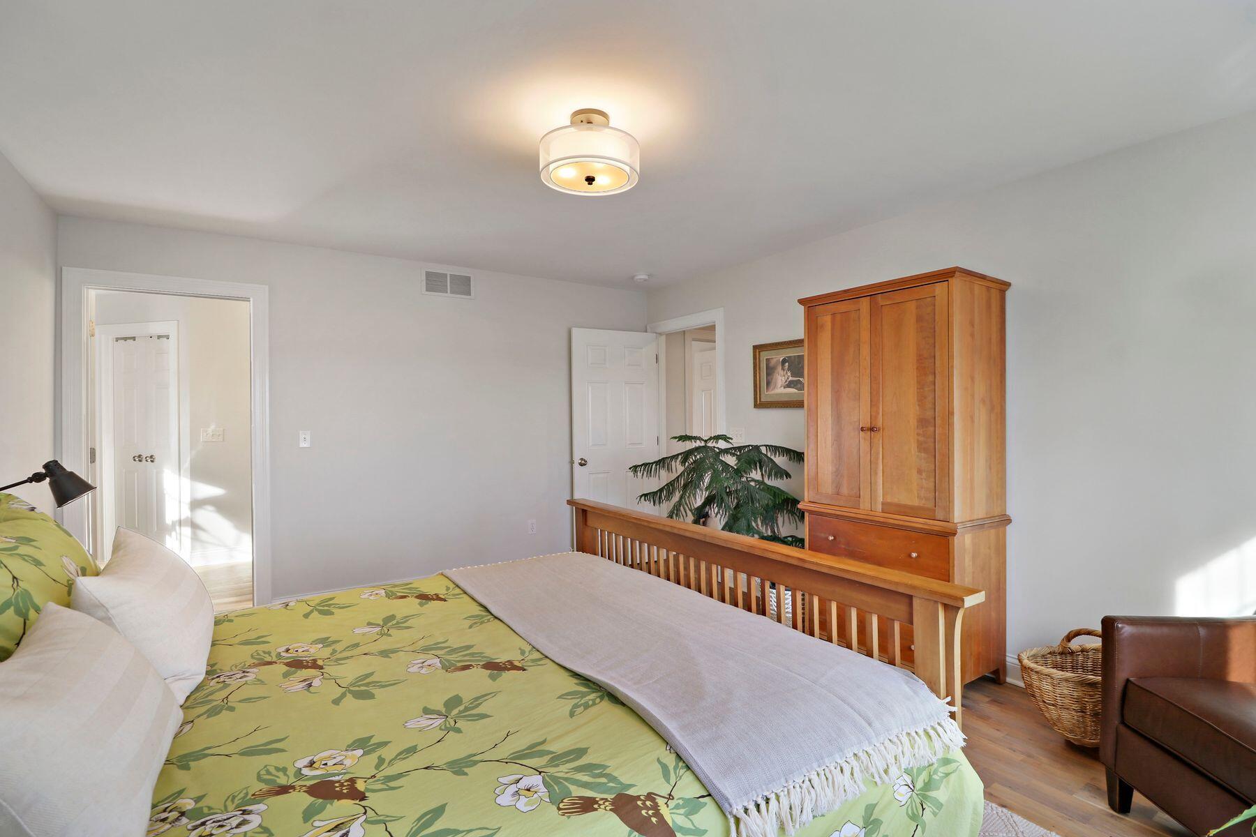 521 Prairie View Rd