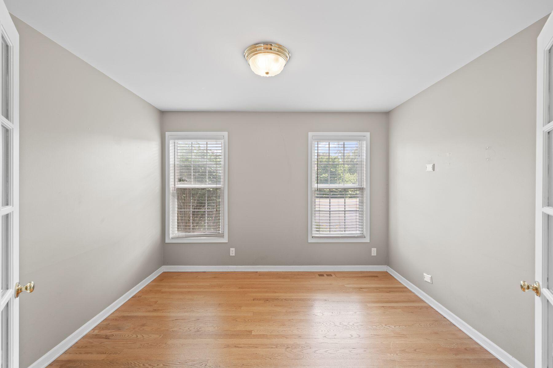 406 Lakewood Dr