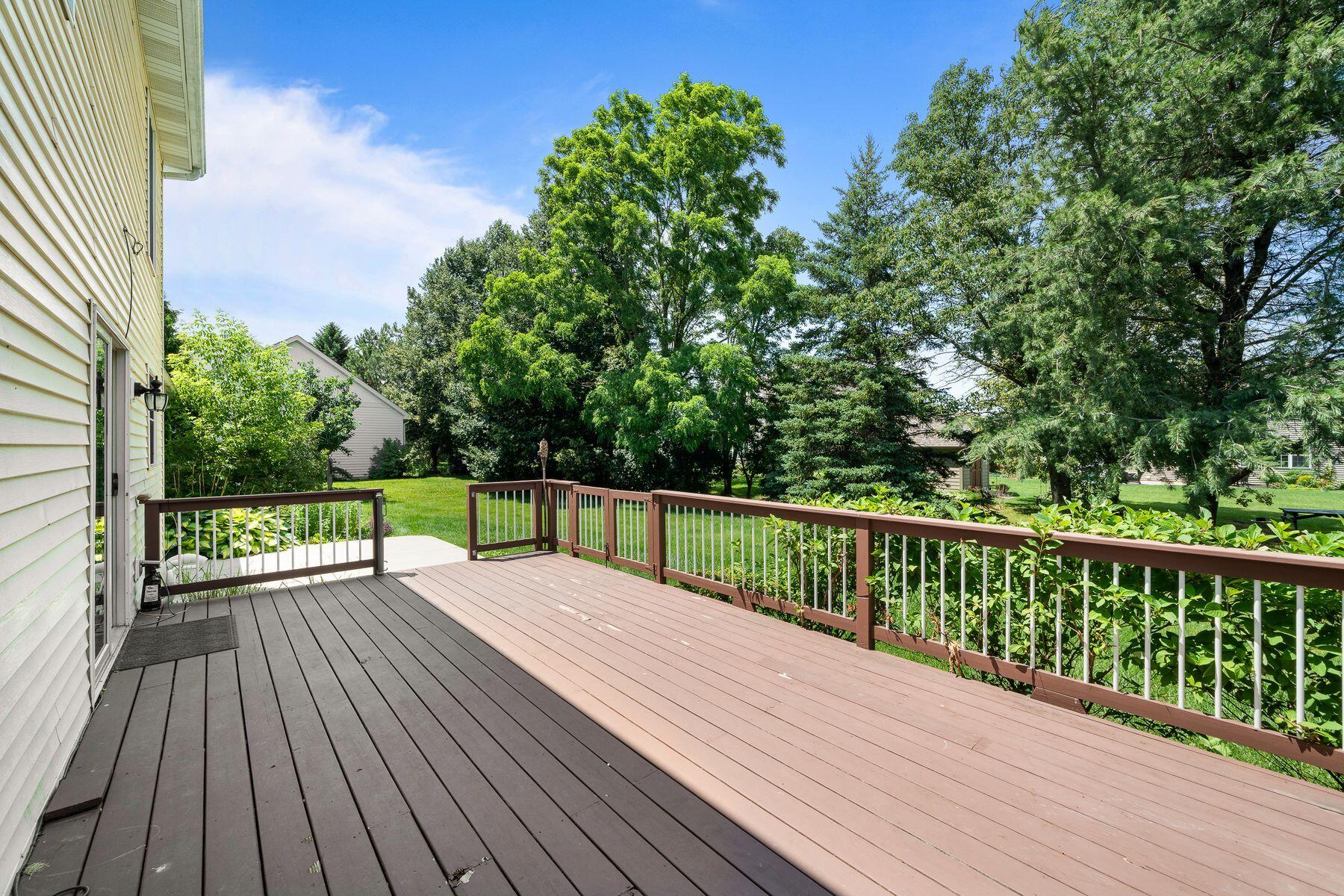 406 Lakewood Dr
