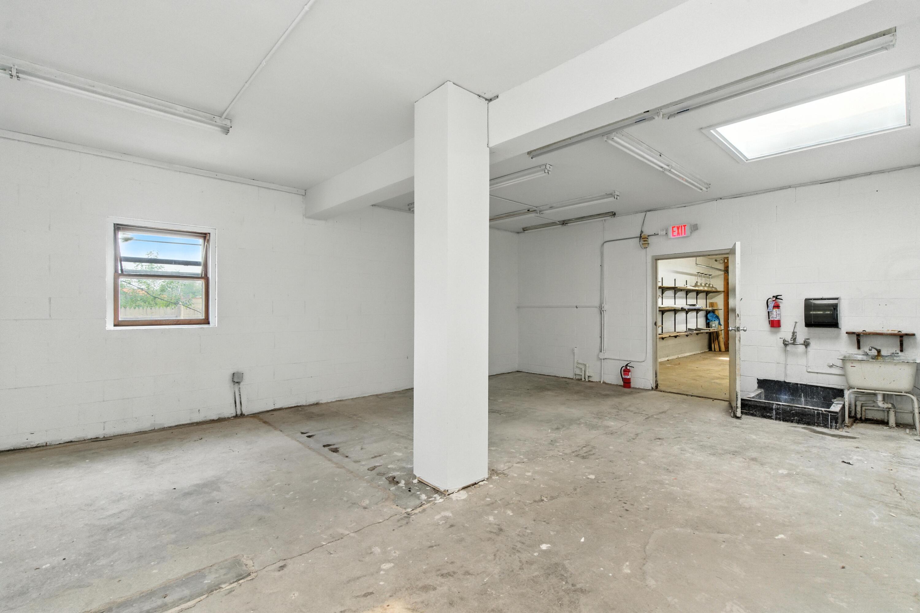 7922 N Port Washington Rd