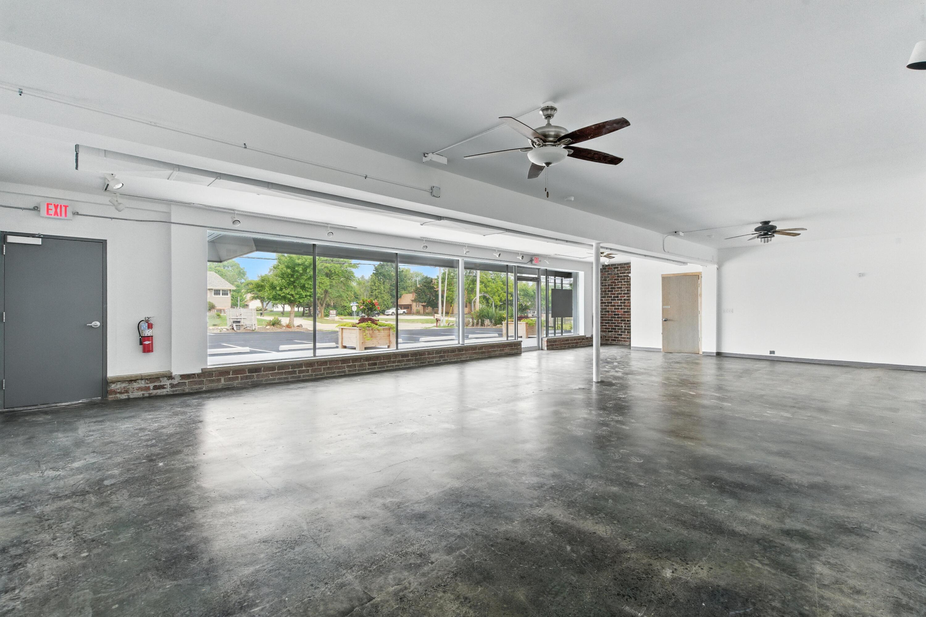 7922 N Port Washington Rd