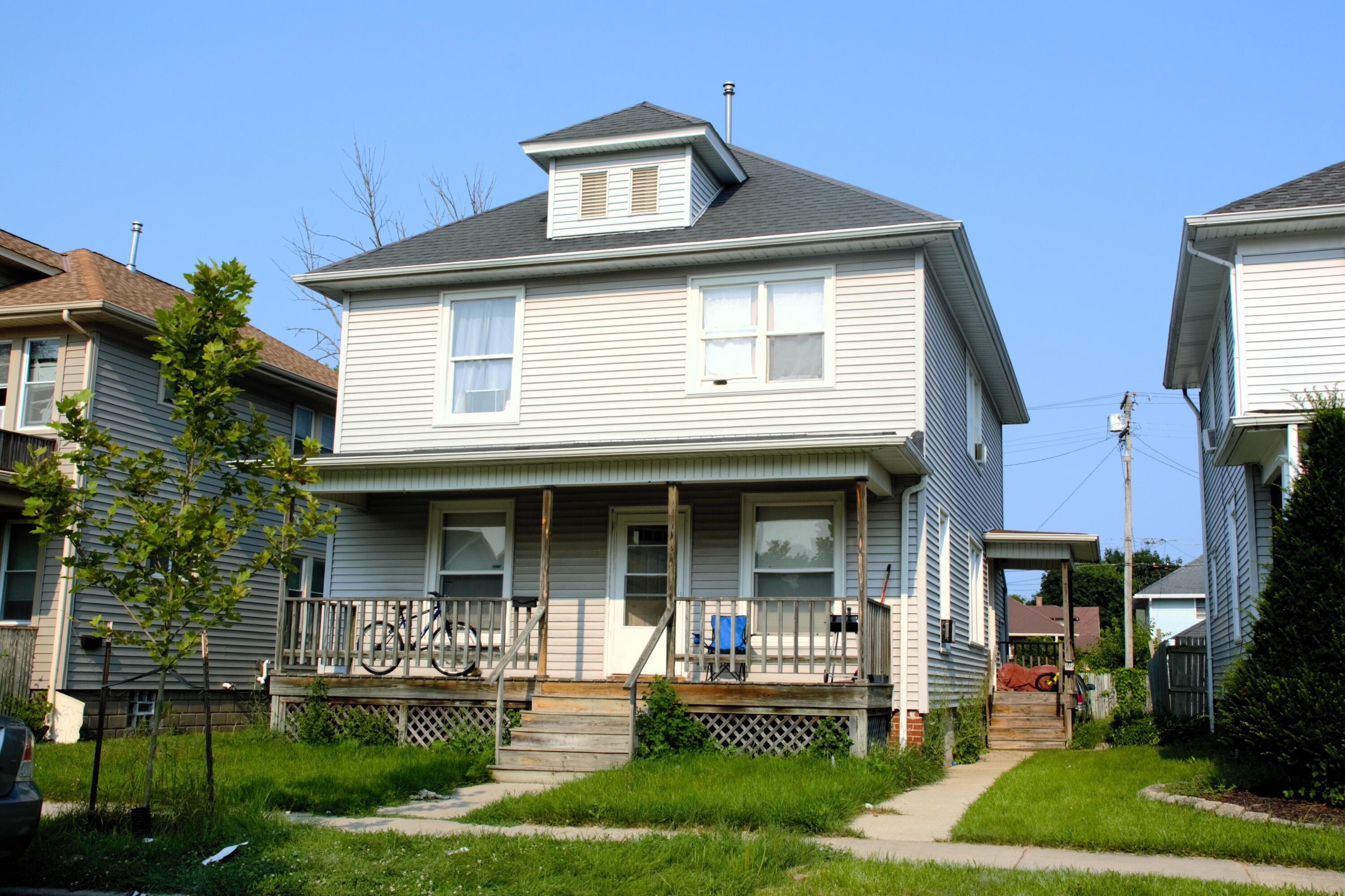 1817 Grange Ave