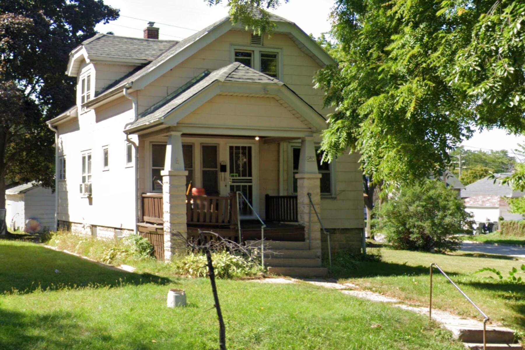 4685 N 19th Pl