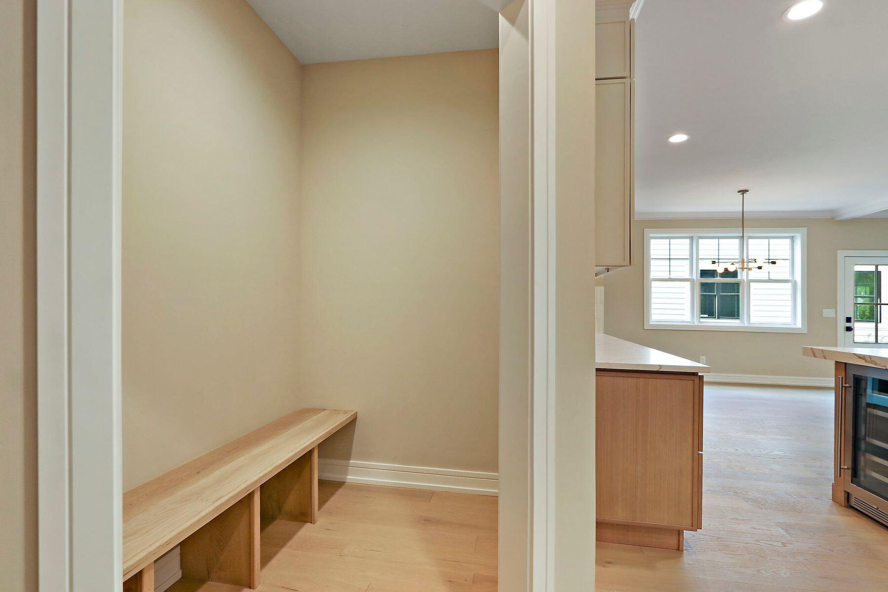 569 Mill St Unit: 1