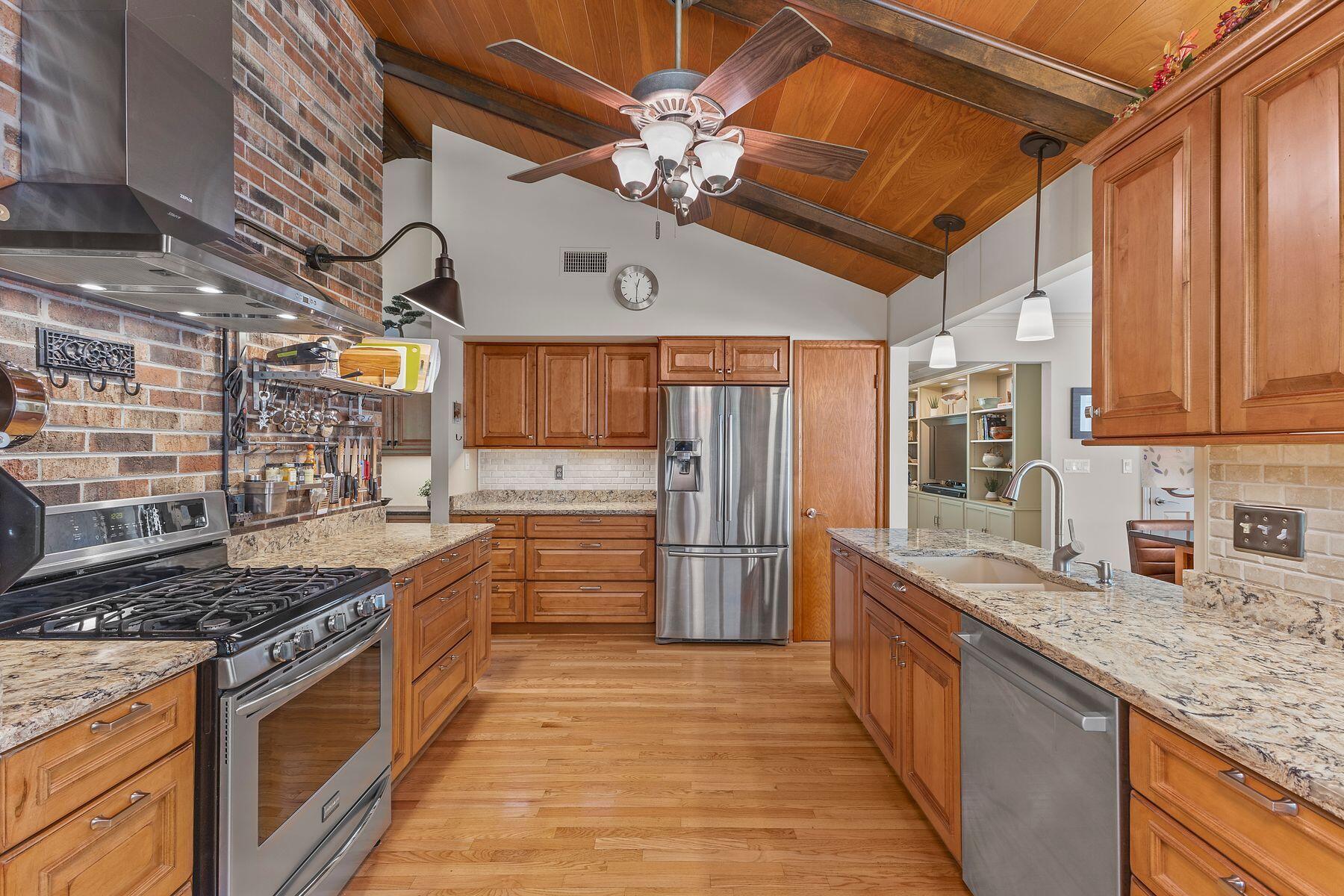 2500 Markridge Cir