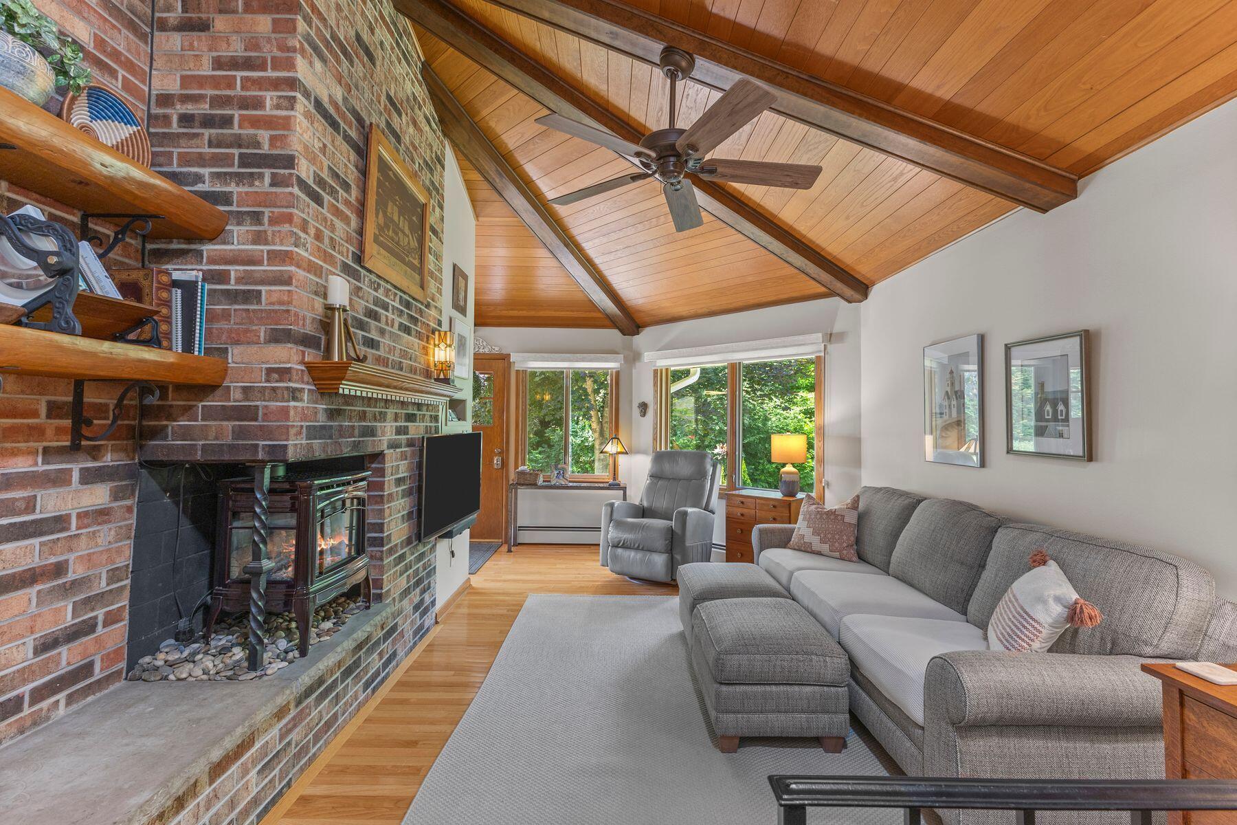 2500 Markridge Cir