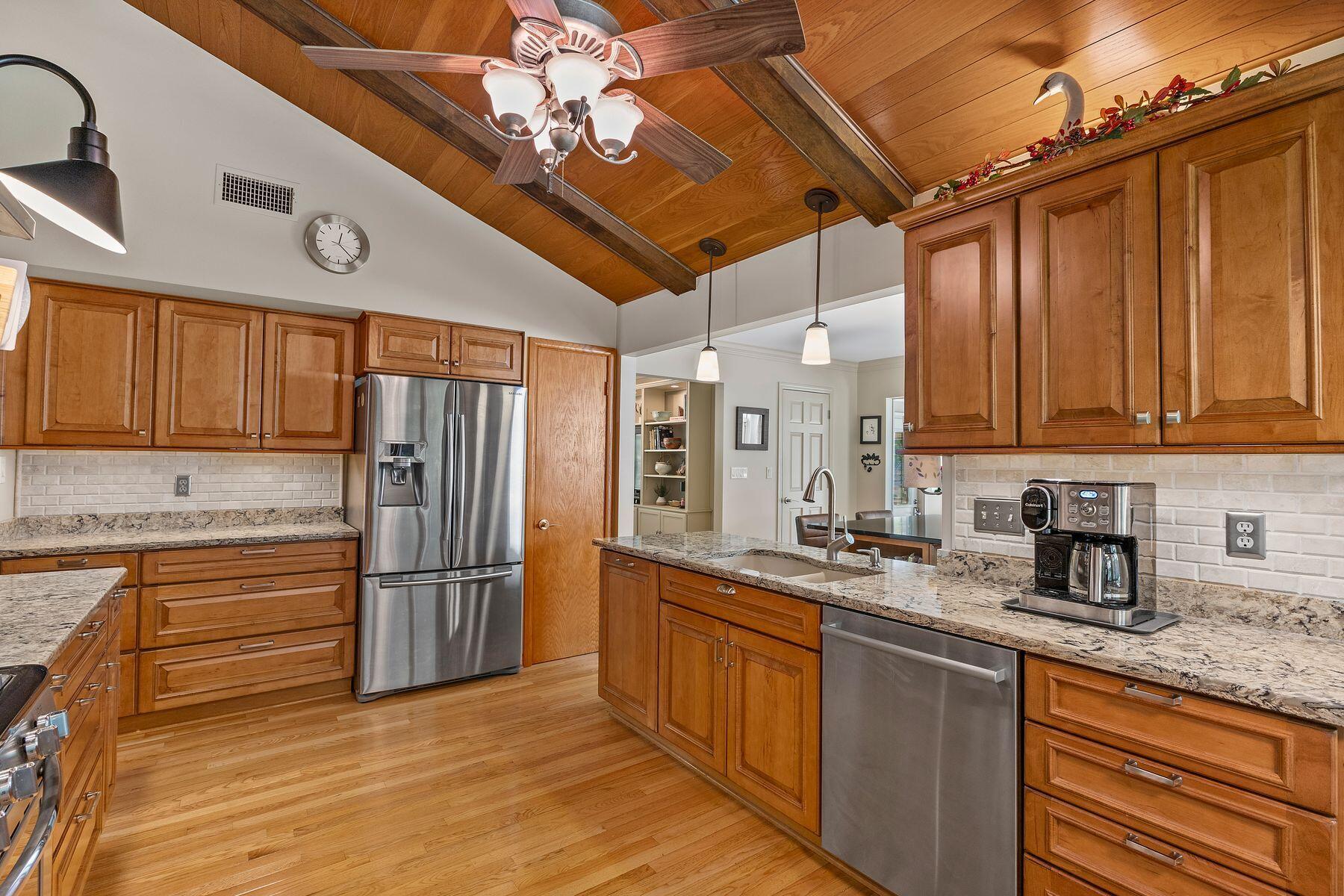 2500 Markridge Cir