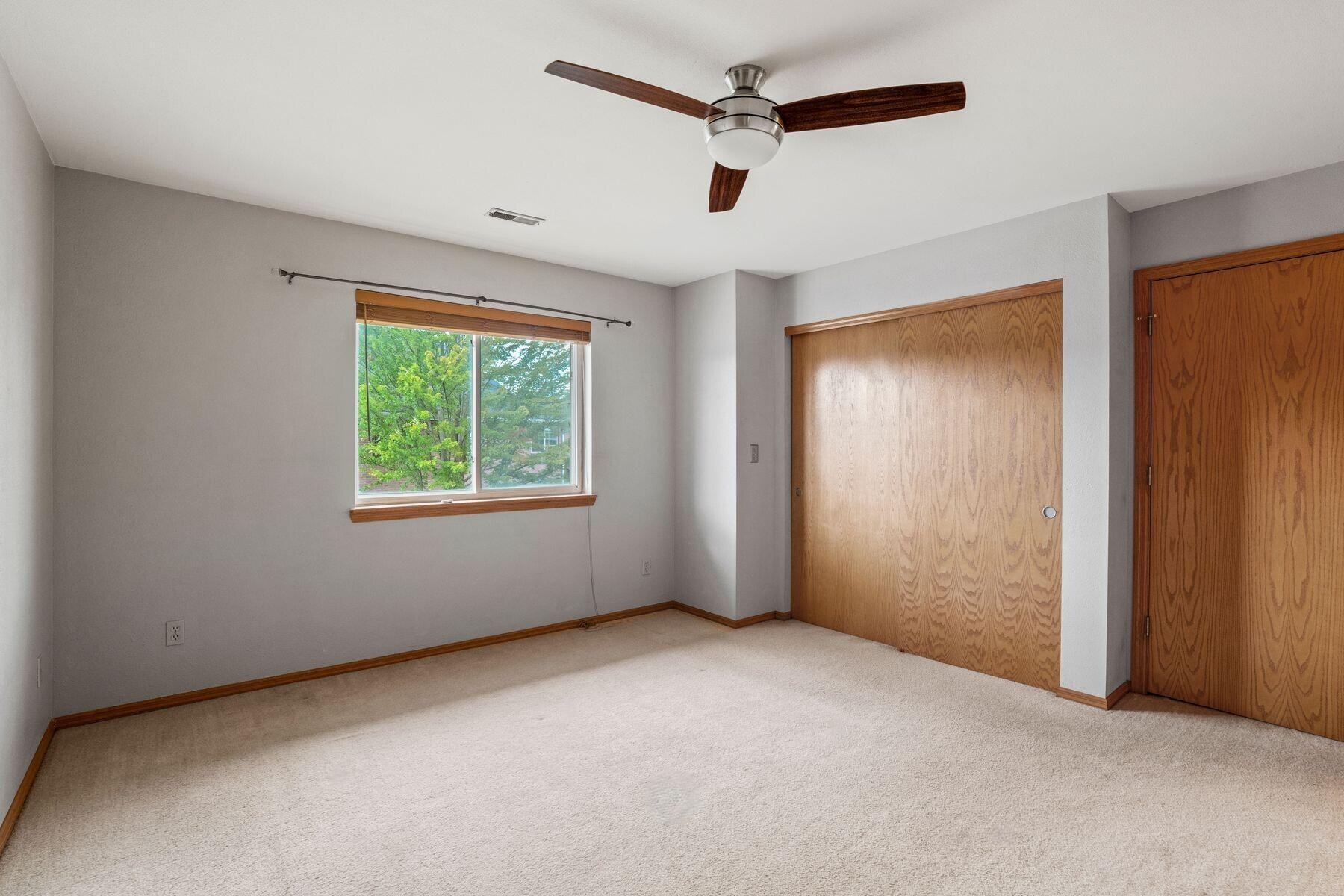 W241N2545 E Parkway Meadow Cir Unit: 7