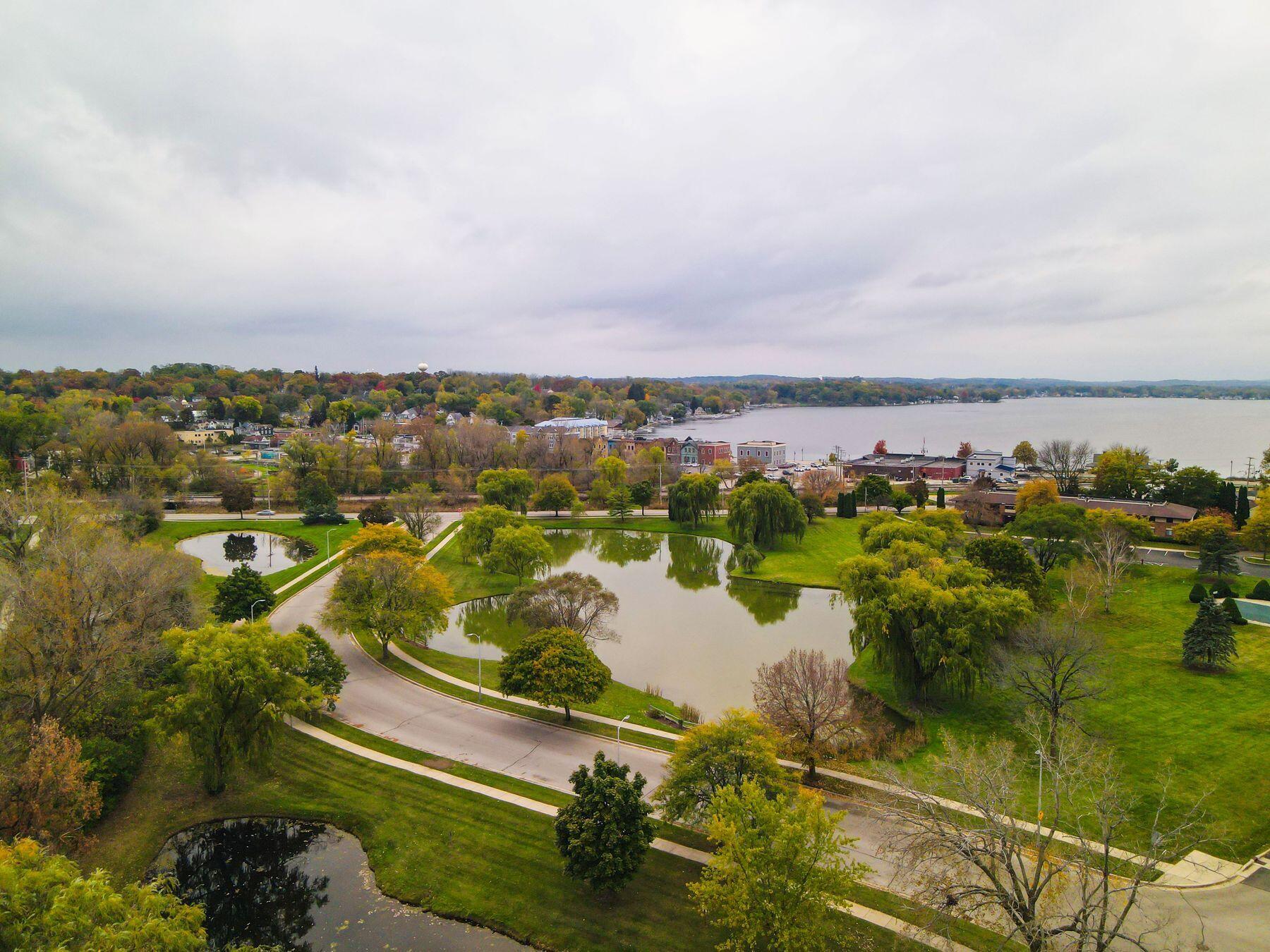 W241N2545 E Parkway Meadow Cir Unit: 7