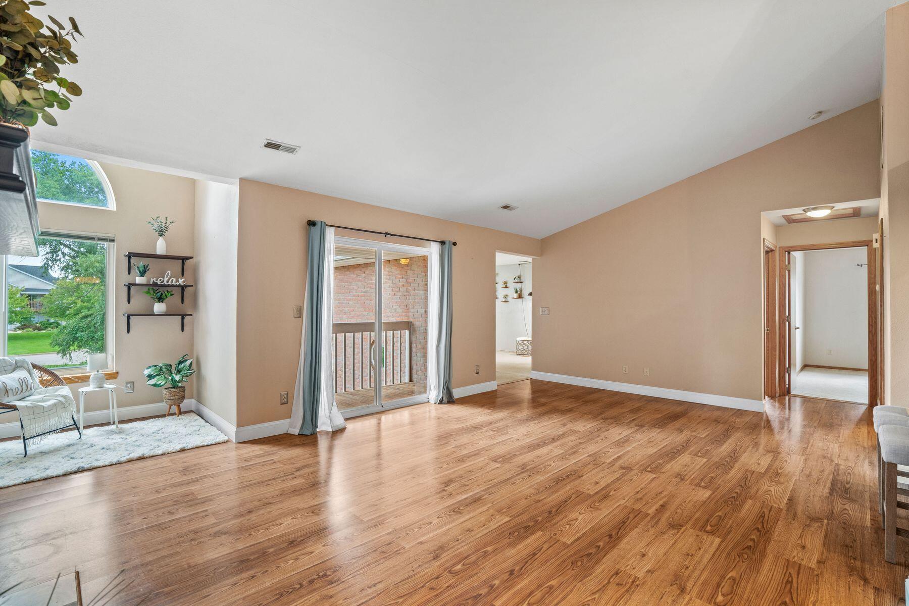 W241N2545 E Parkway Meadow Cir Unit: 7