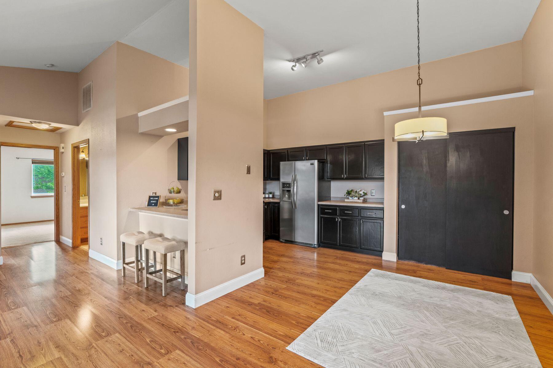 W241N2545 E Parkway Meadow Cir Unit: 7