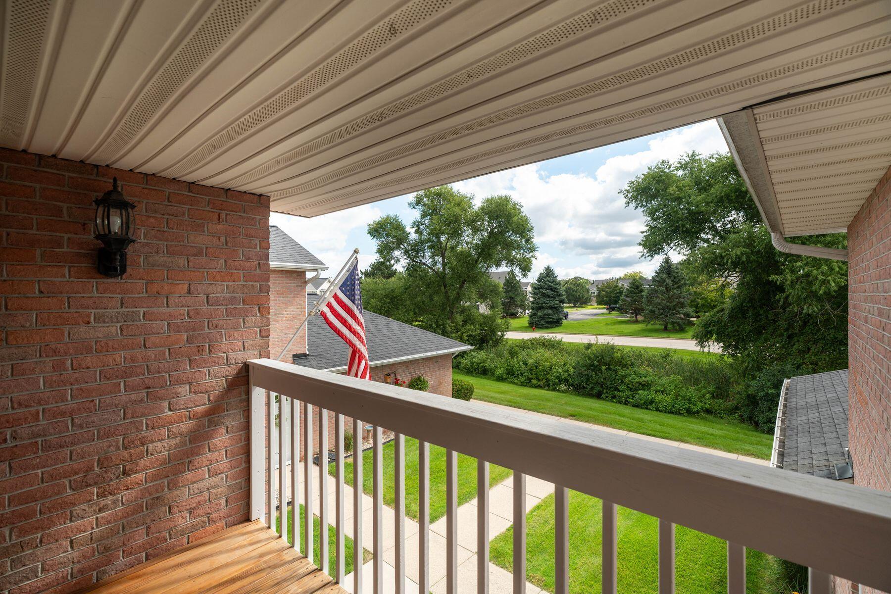 W241N2545 E Parkway Meadow Cir Unit: 7