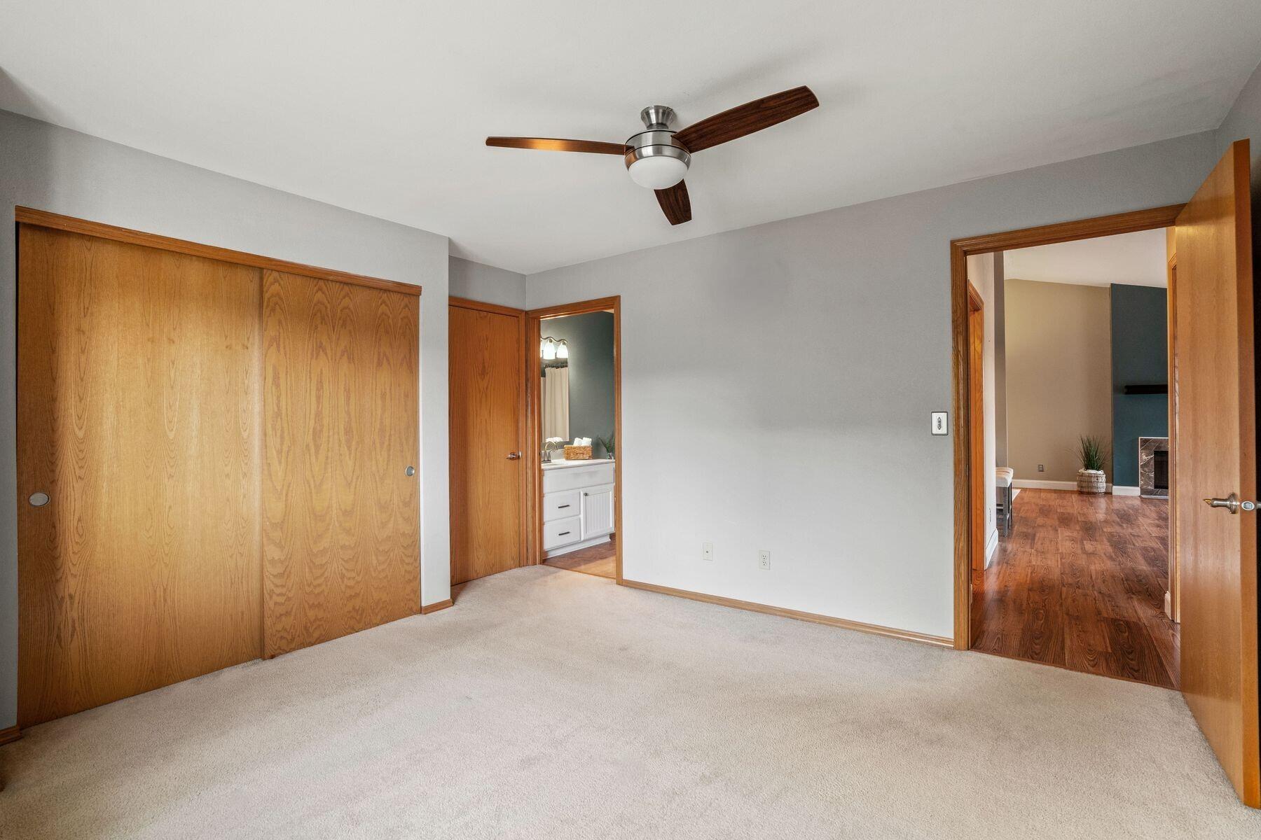 W241N2545 E Parkway Meadow Cir Unit: 7