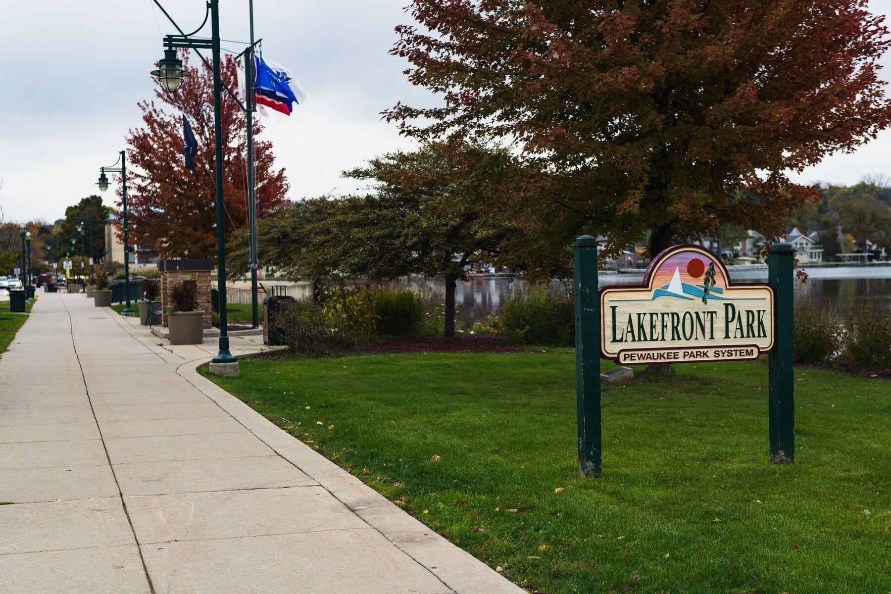 W241N2545 E Parkway Meadow Cir Unit: 7