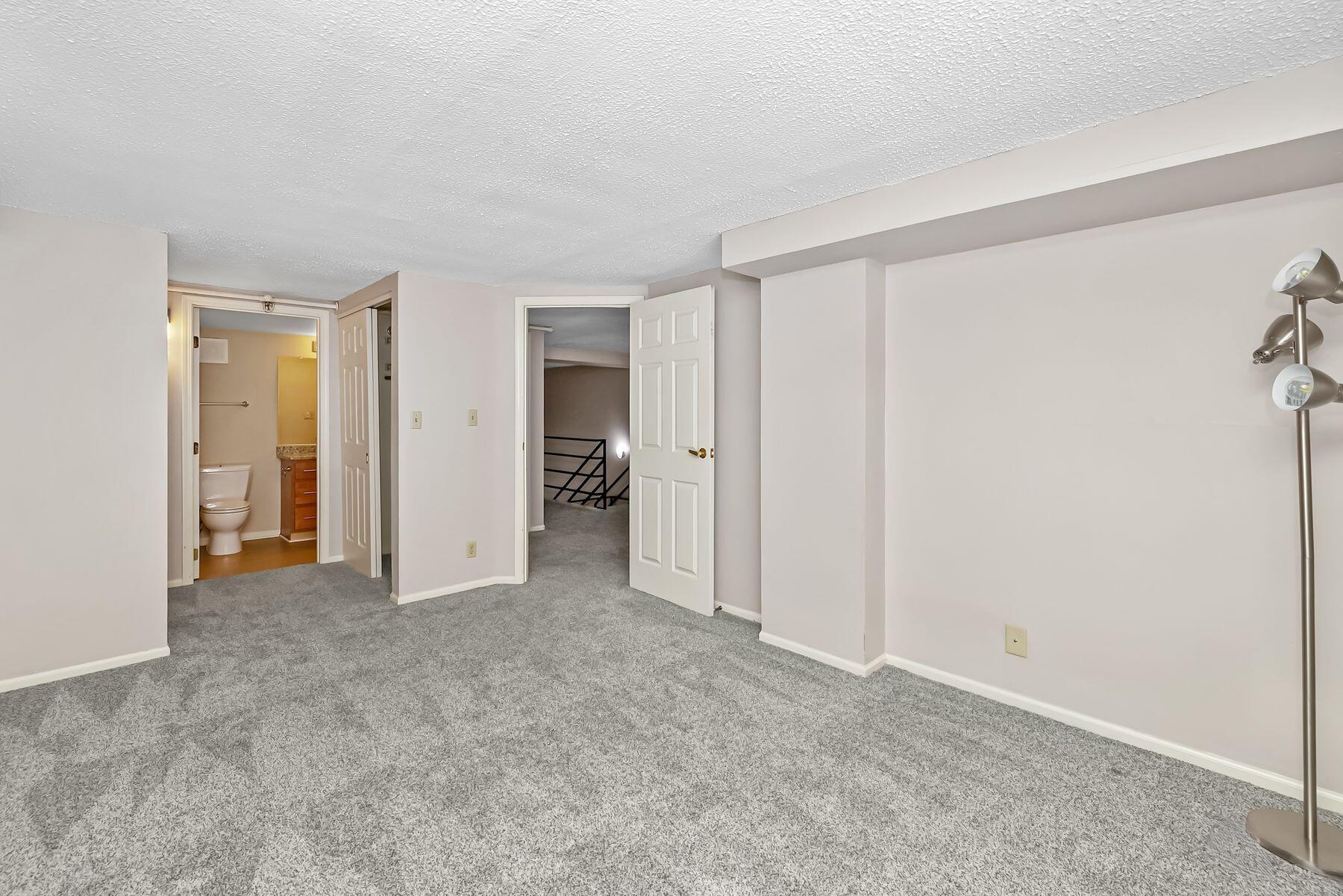 270 E Highland Ave Unit: 1023