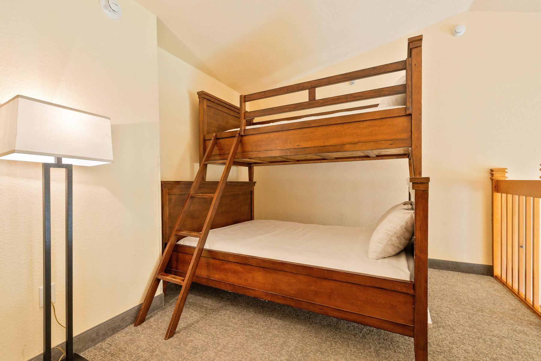 2504 River Rd Unit: 7426