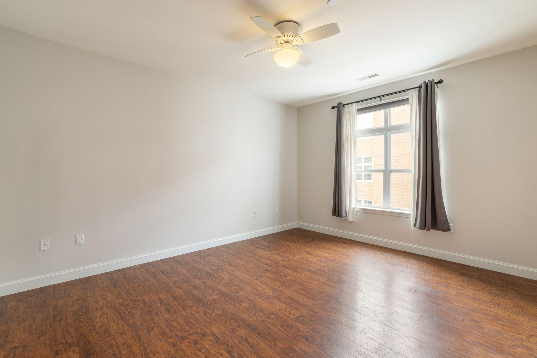 1925 N Water St Unit: 301