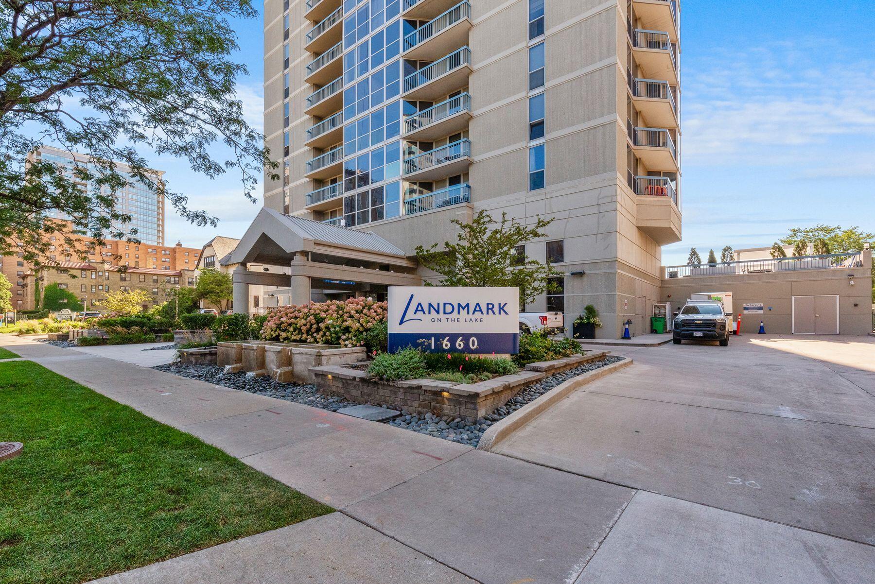 1660 N Prospect Ave Unit: 1207