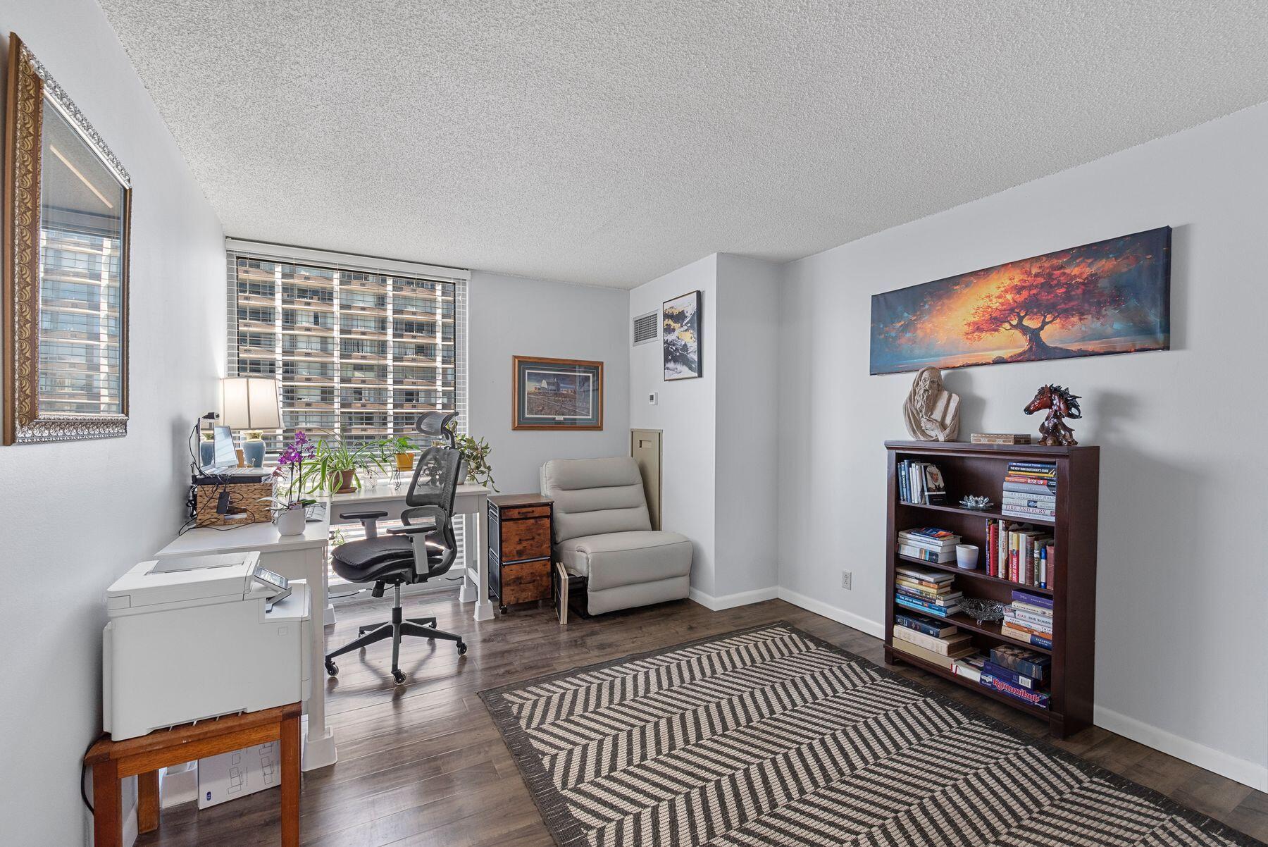 1660 N Prospect Ave Unit: 1207