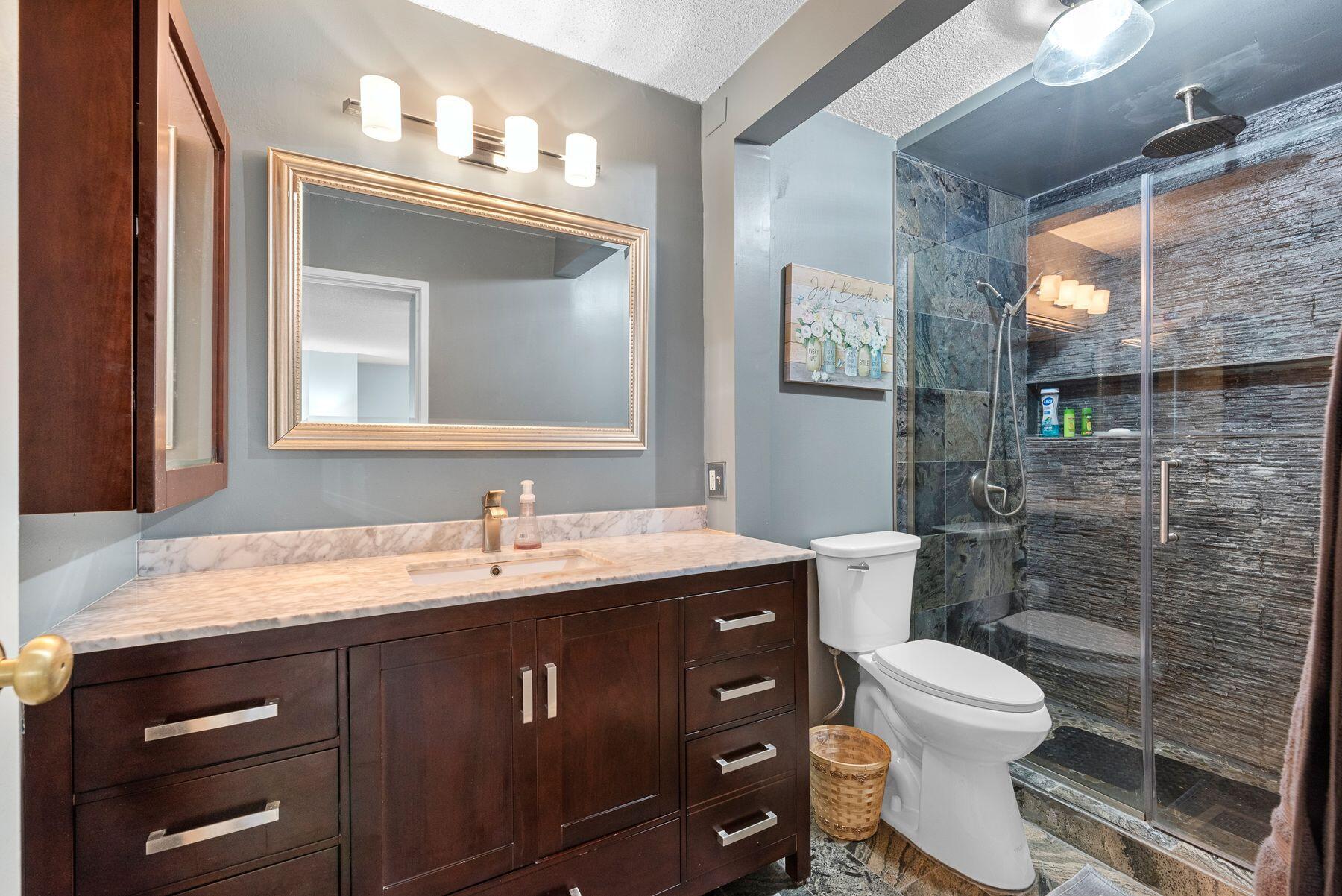 1660 N Prospect Ave Unit: 1207