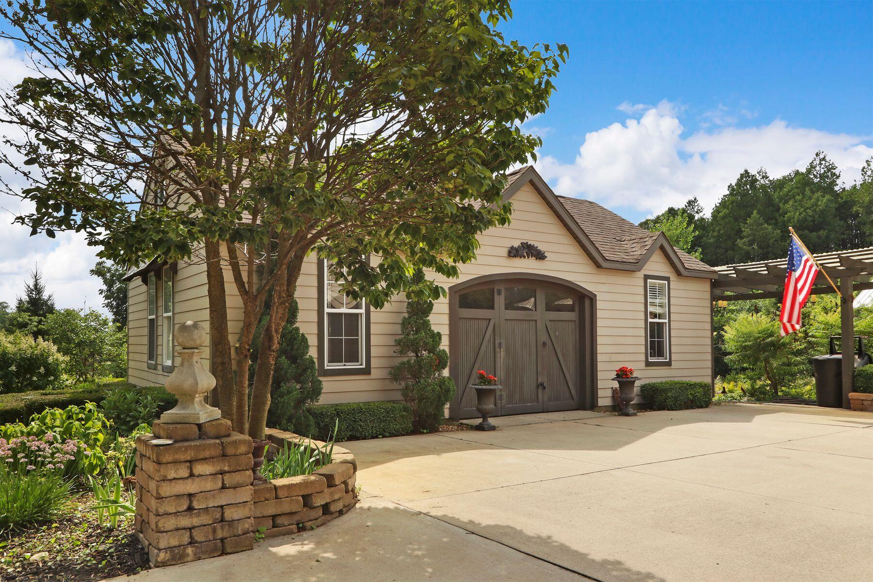 2990 Berndt Rd