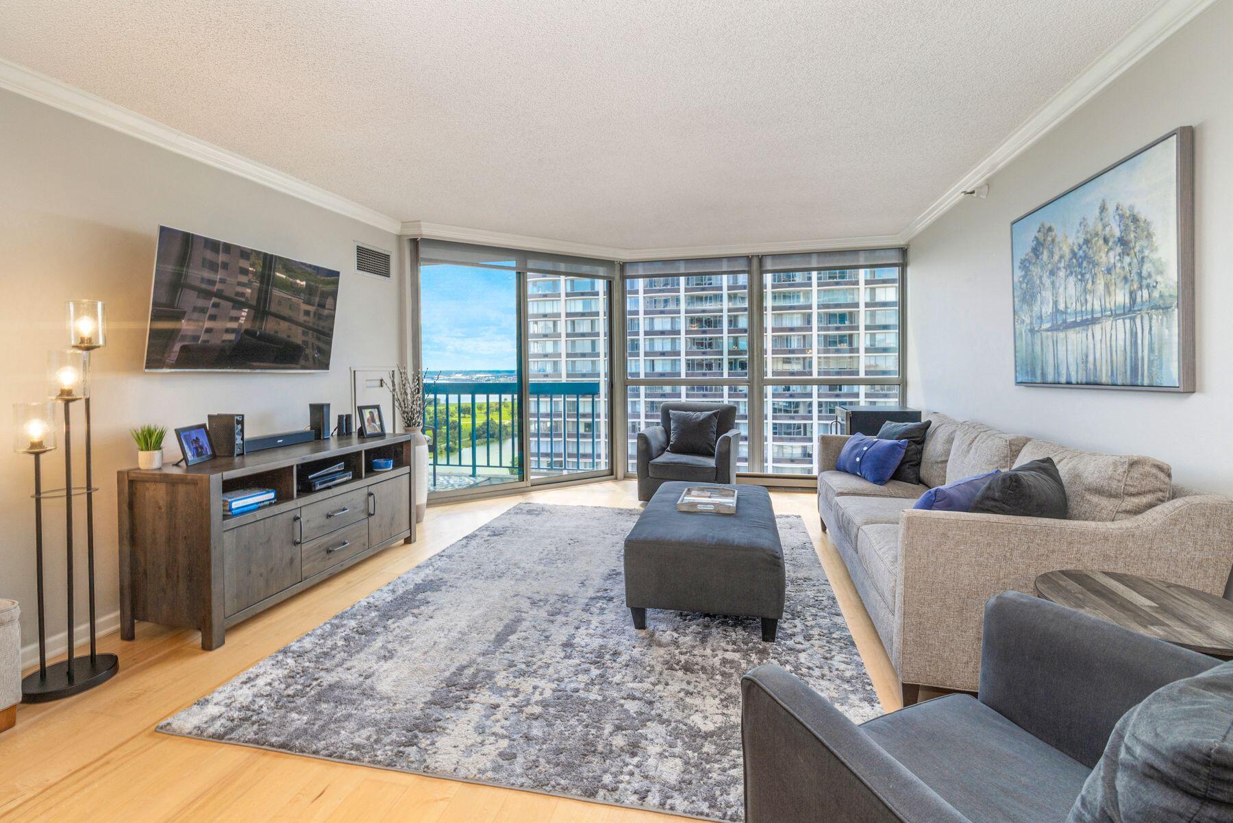 1660 N Prospect Ave Unit: 1507