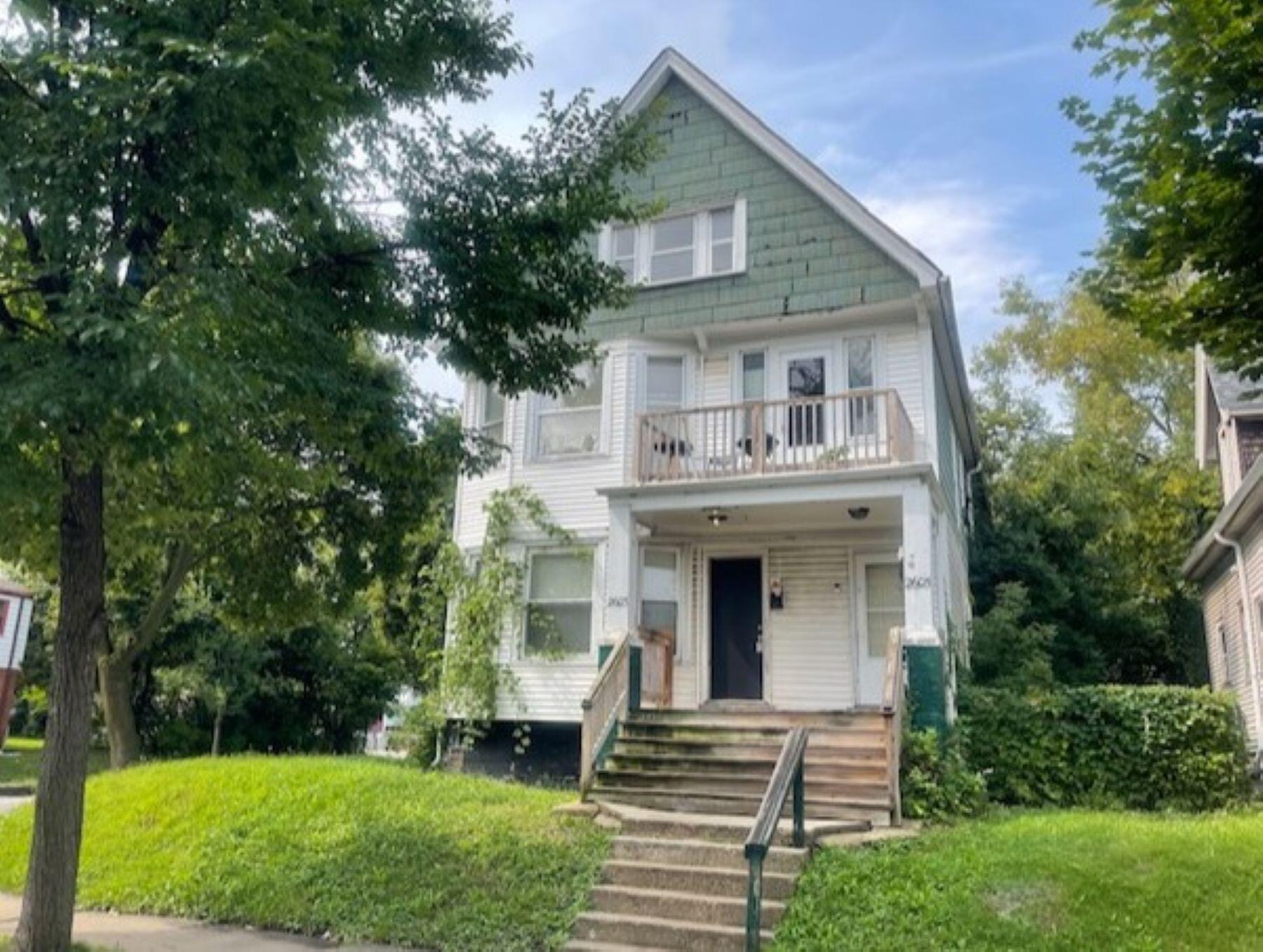 2603 N 37th St Unit: 2605