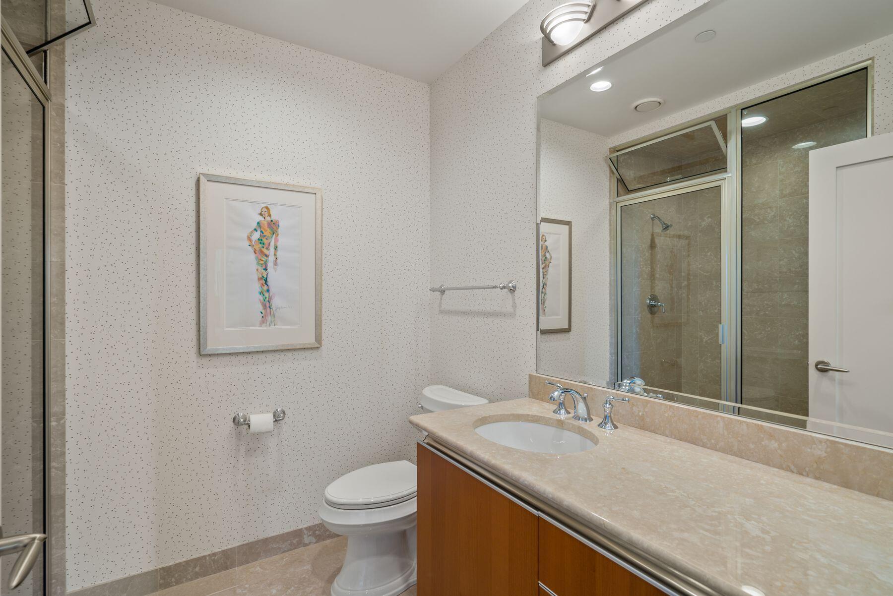 825 N Prospect Ave Unit: 702