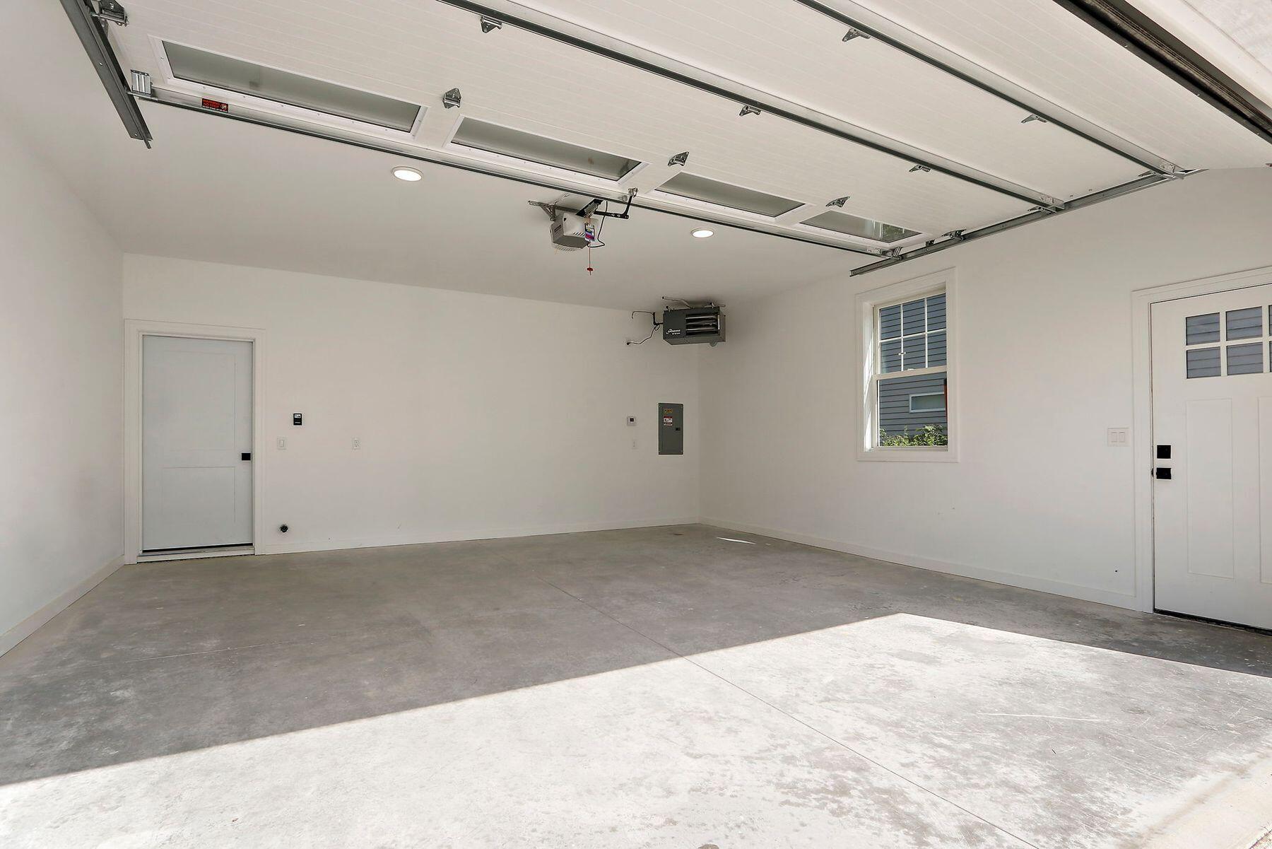 565 Mill St