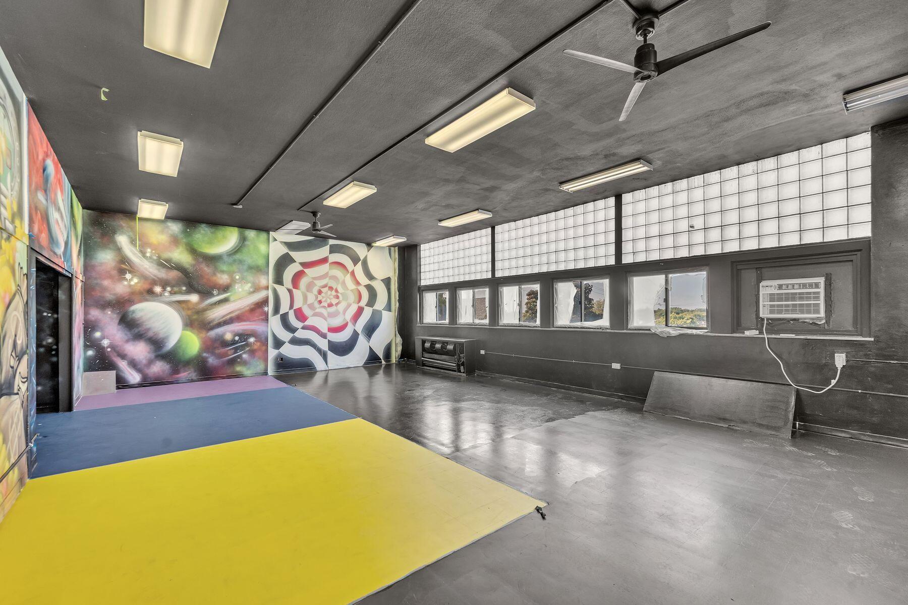 3311 N 6th St Unit: 3319