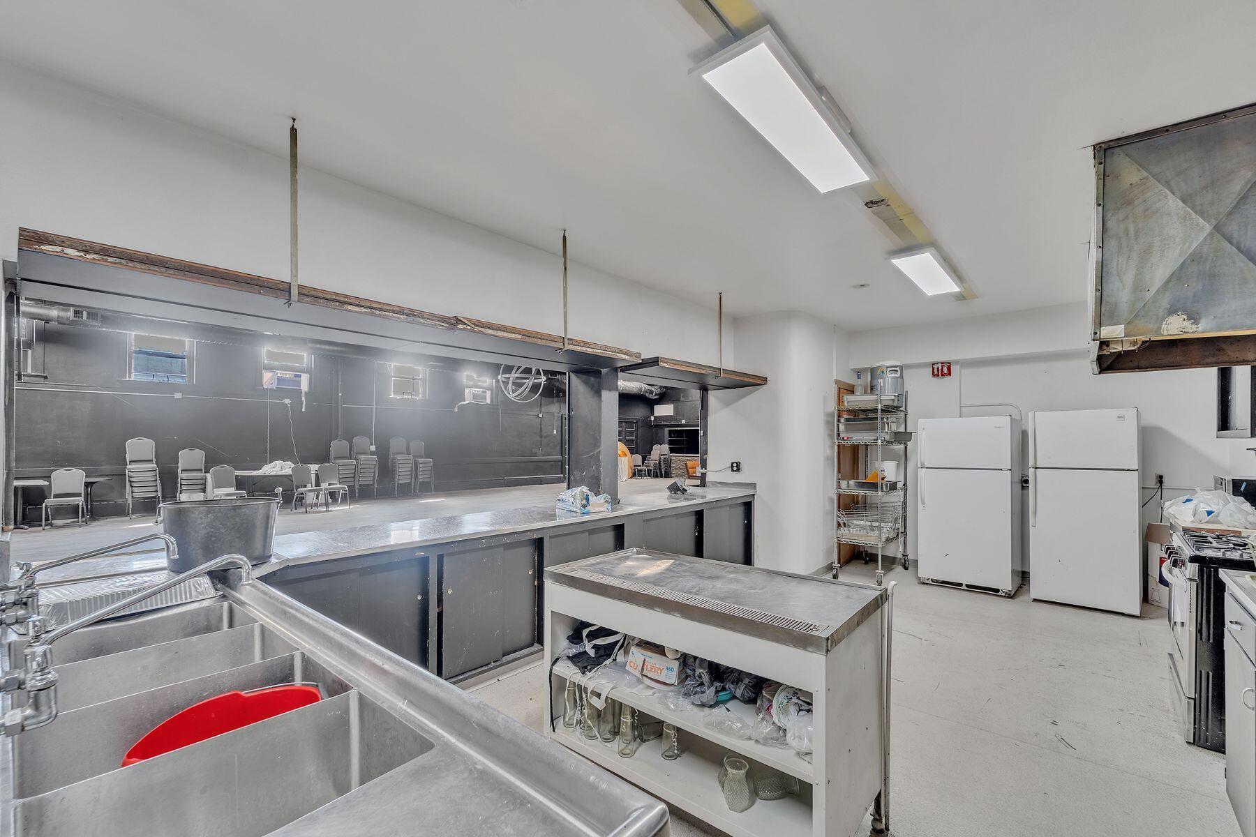 3311 N 6th St Unit: 3319