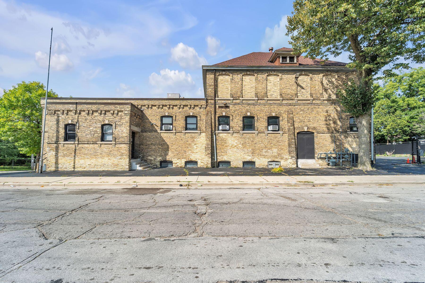 3311 N 6th St Unit: 3319