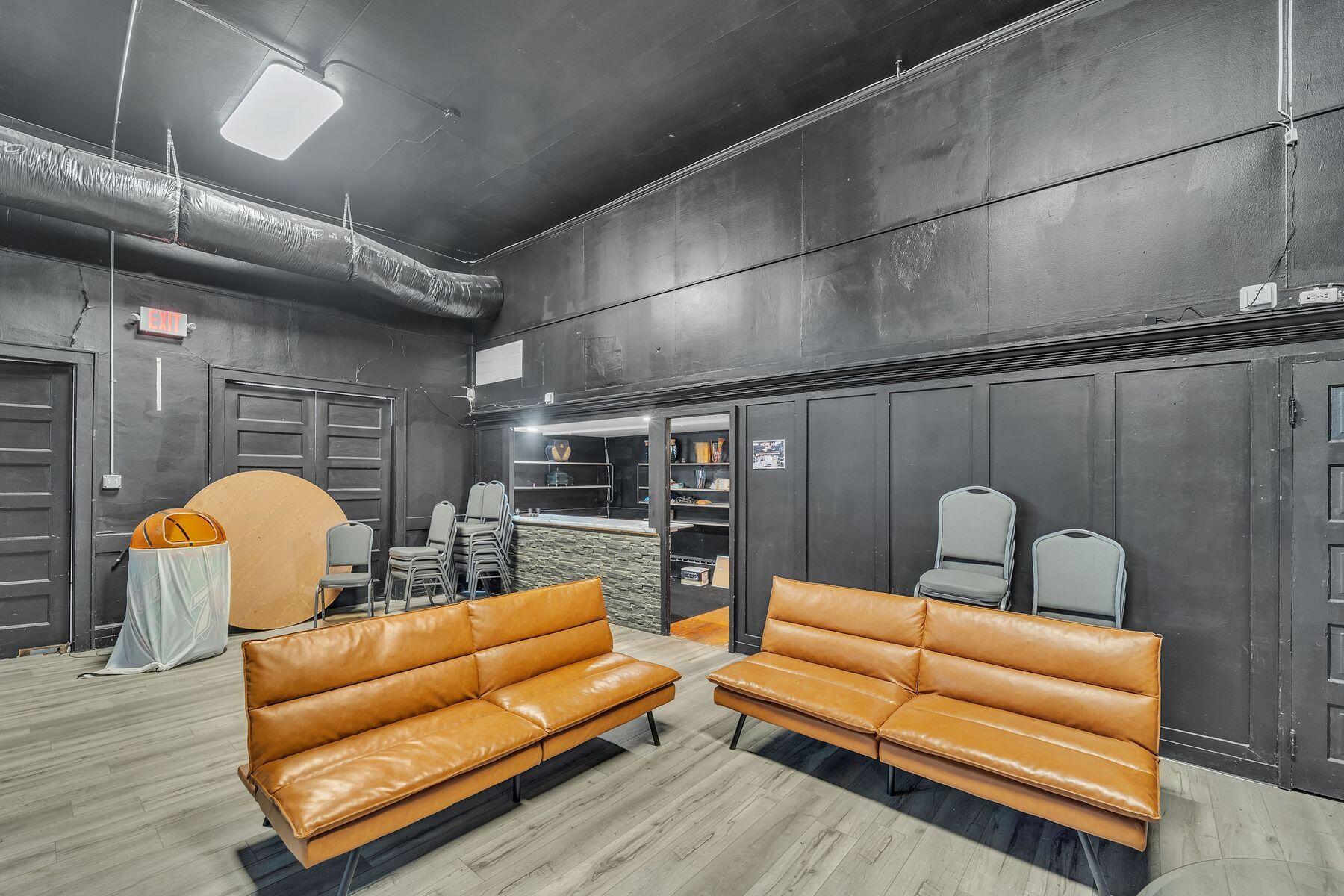 3311 N 6th St Unit: 3319