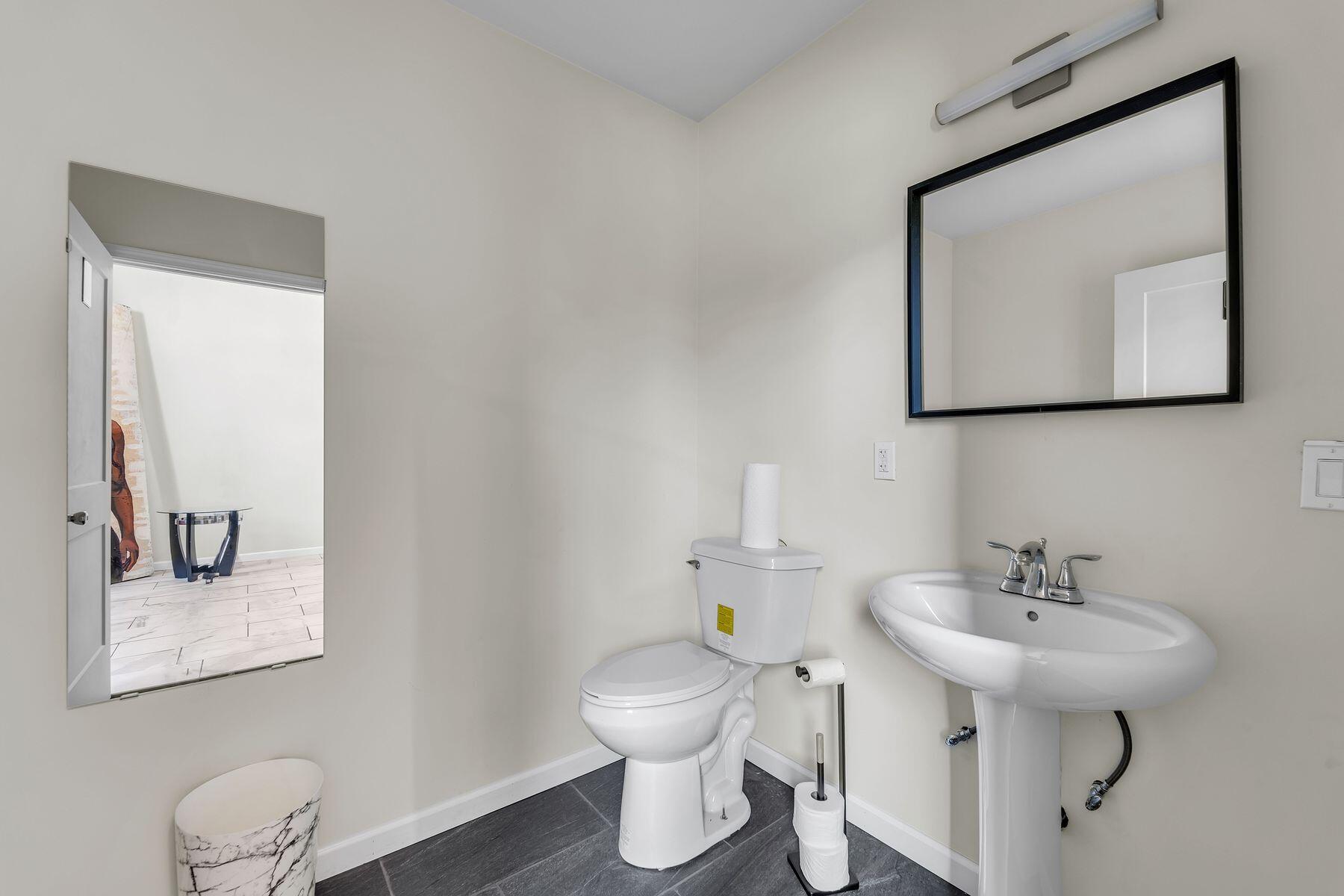 3311 N 6th St Unit: 3319