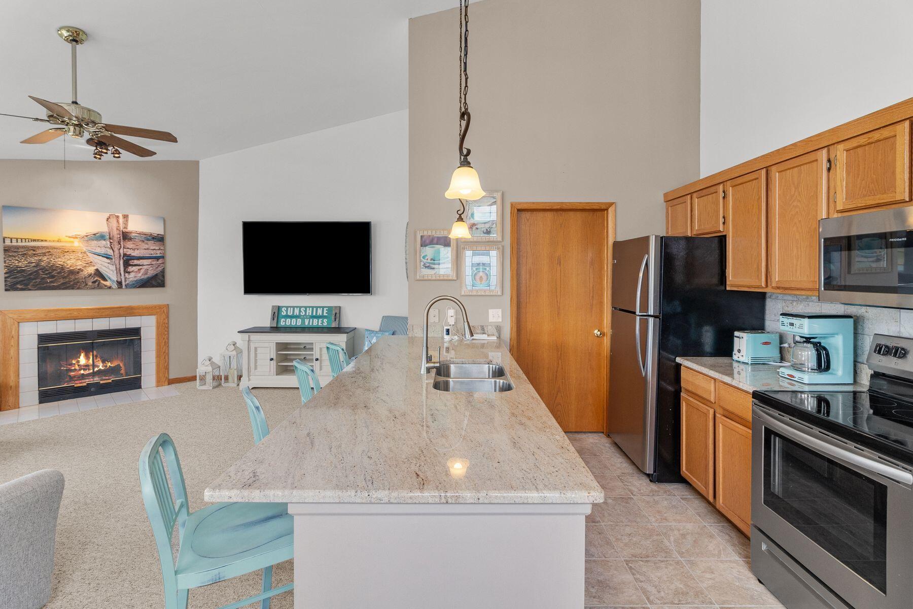 604 Geneva National Ave N Unit: 6-46