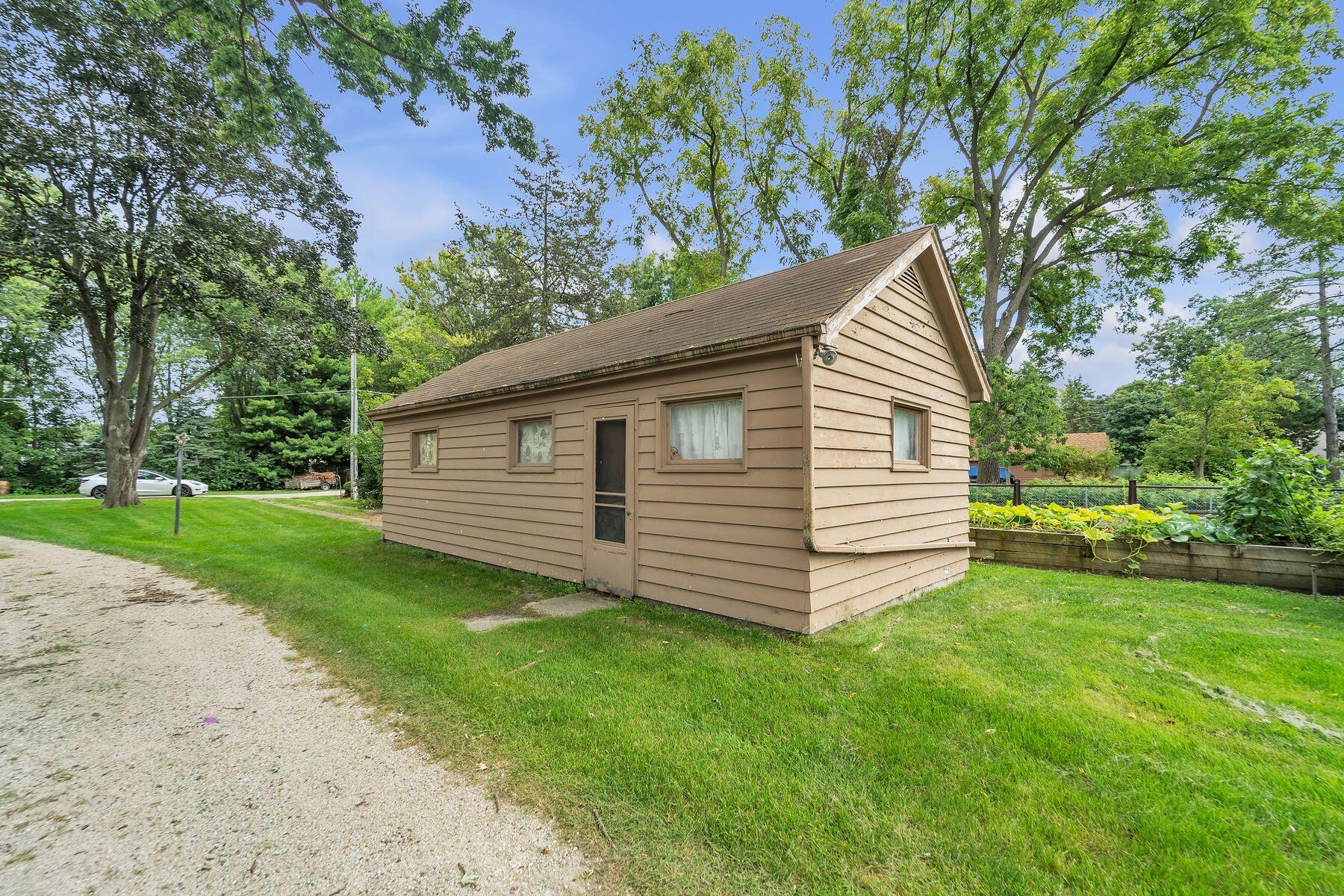 N64W35061 Road J -