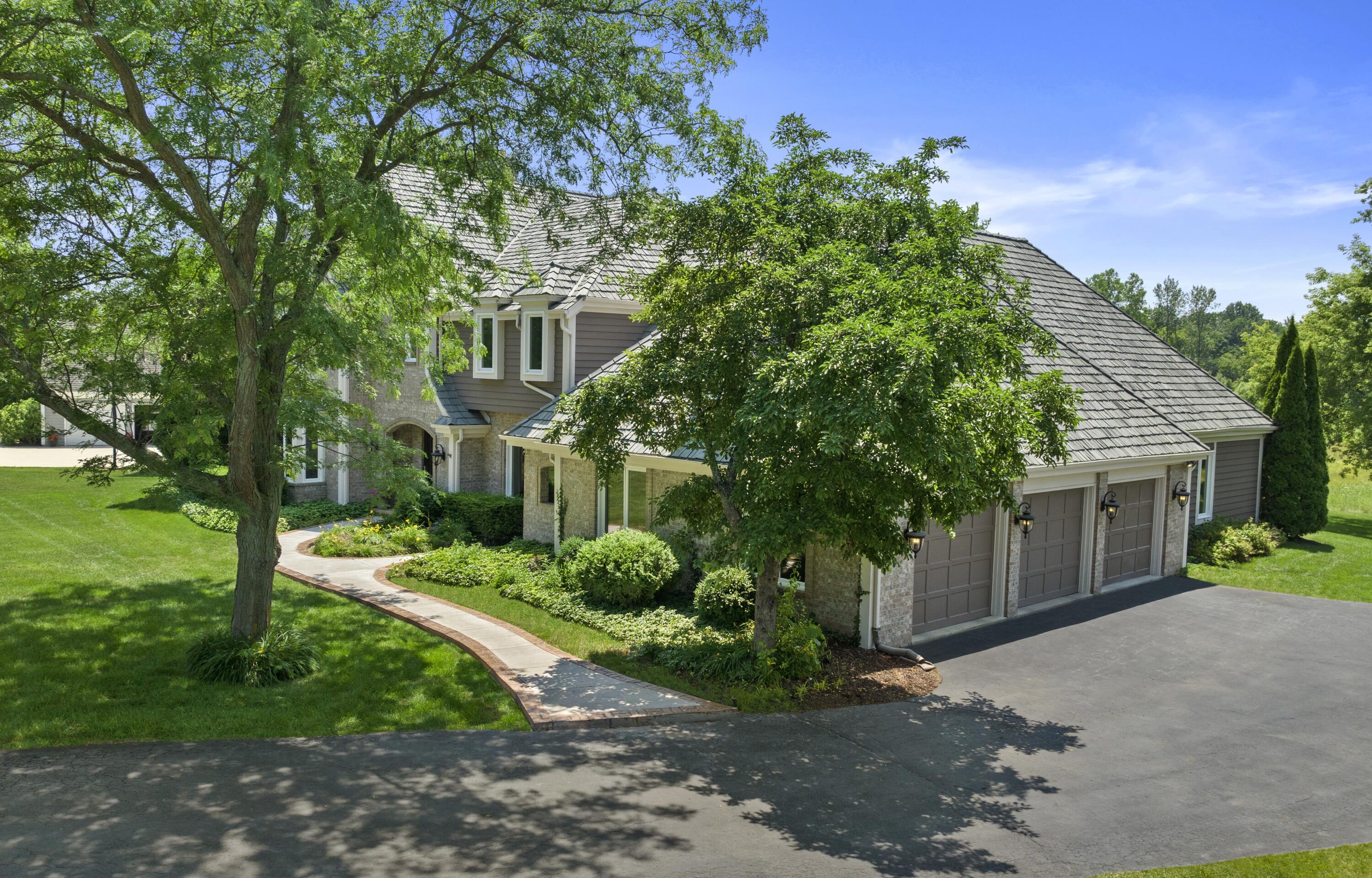 10435 N Riverlake Dr