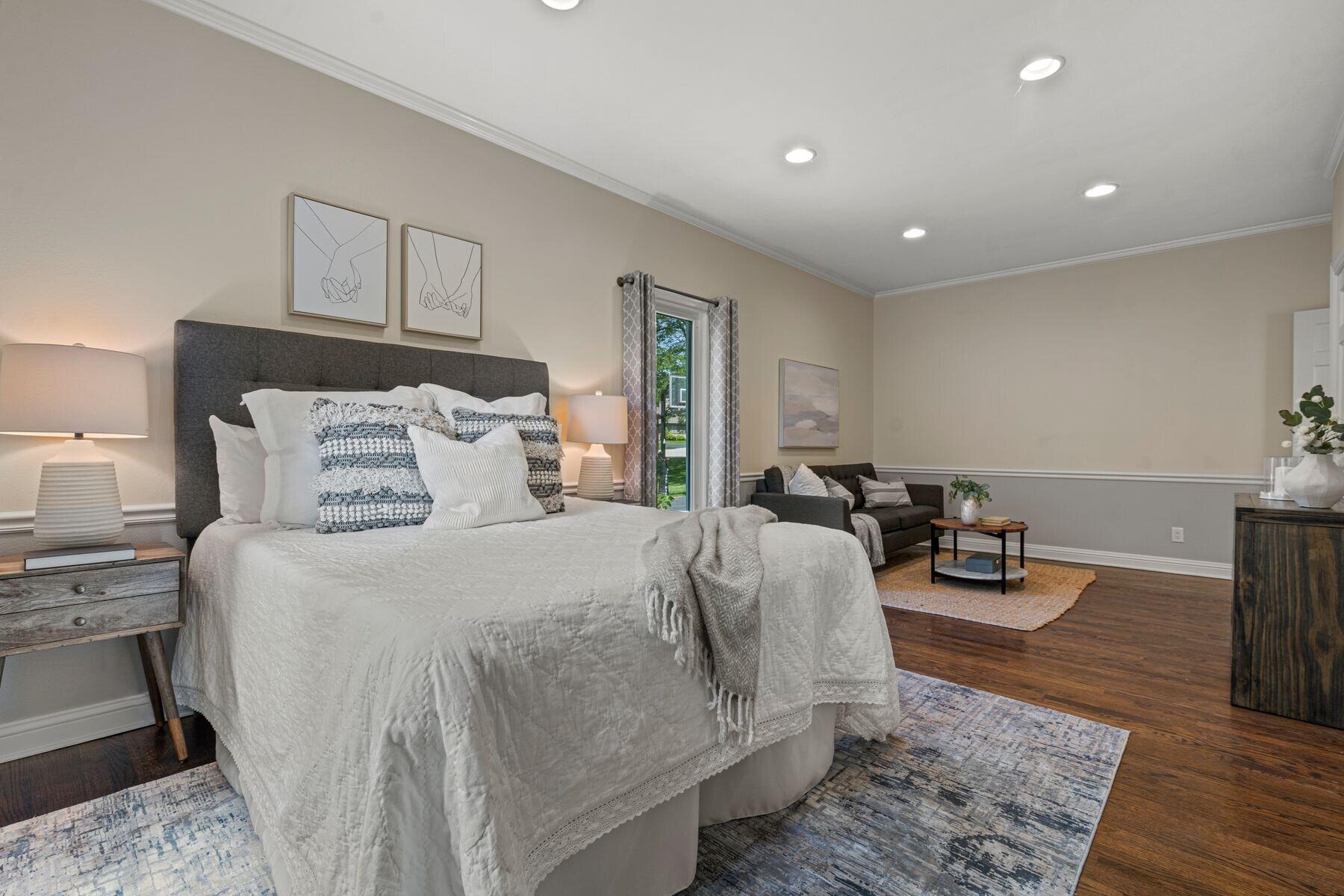 10435 N Riverlake Dr