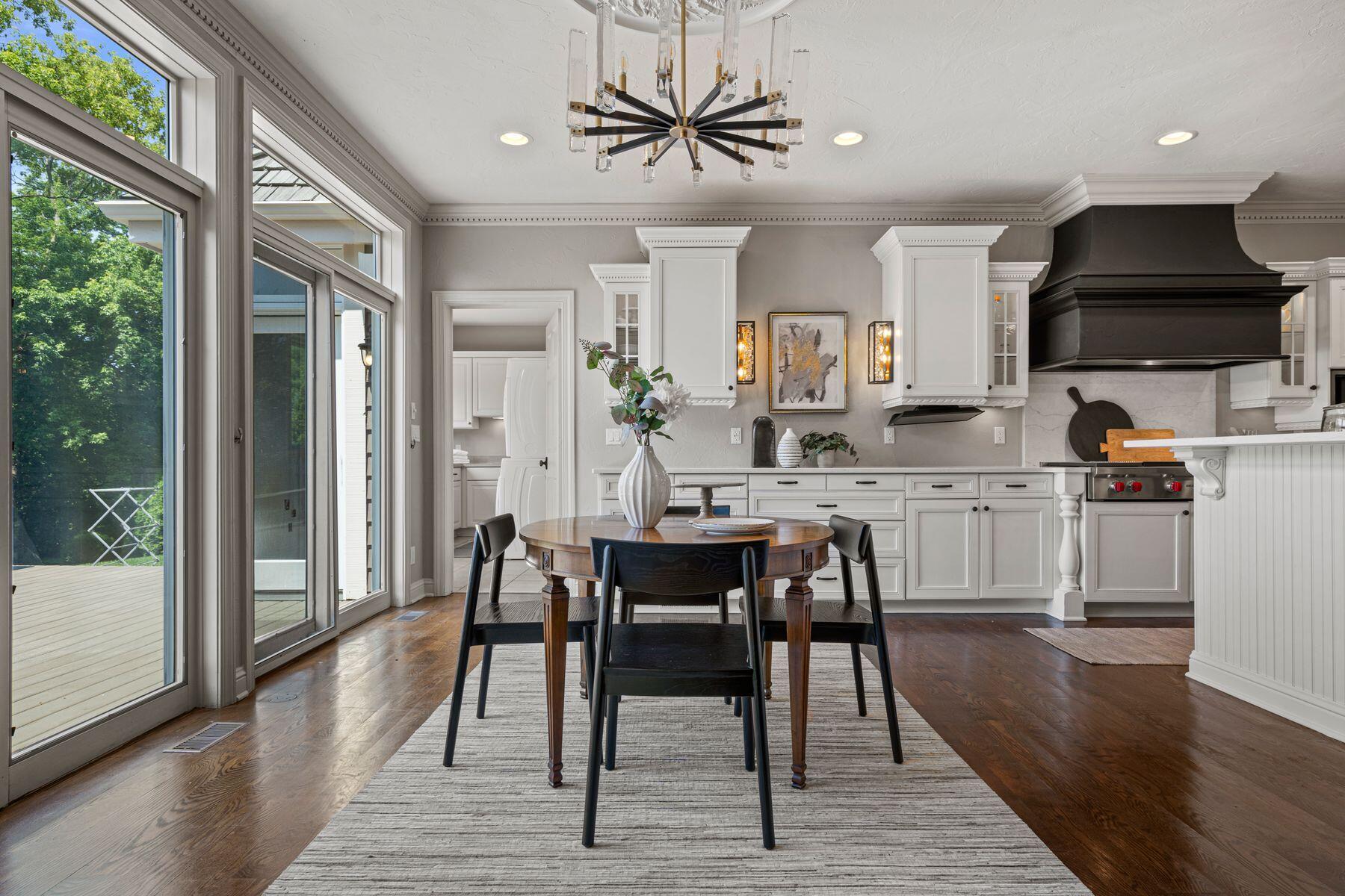 10435 N Riverlake Dr