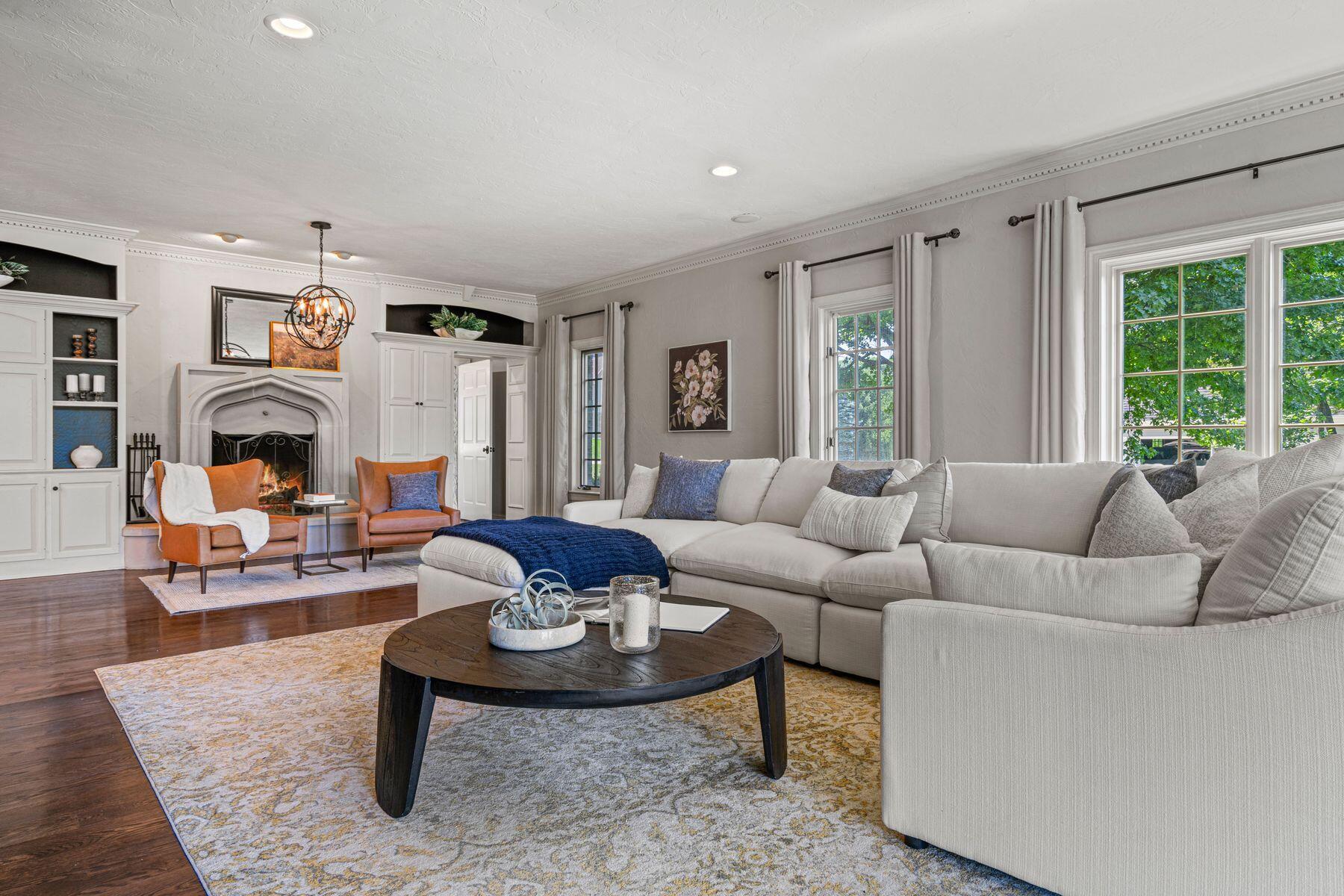 10435 N Riverlake Dr