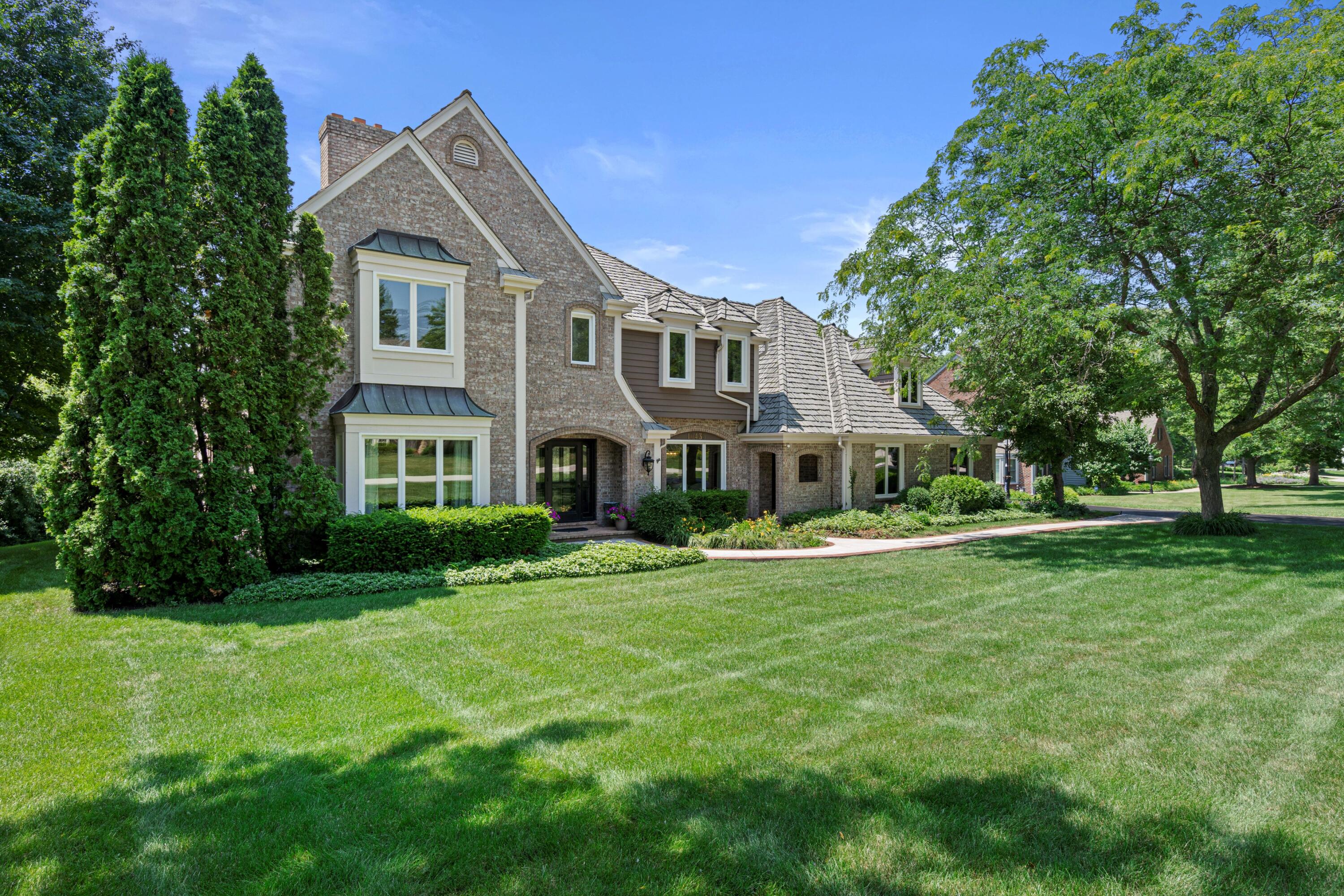 10435 N Riverlake Dr