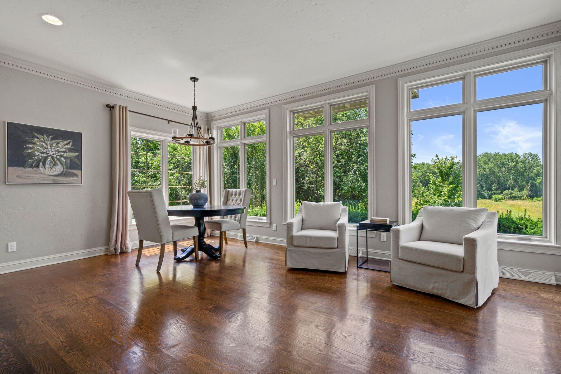 10435 N Riverlake Dr