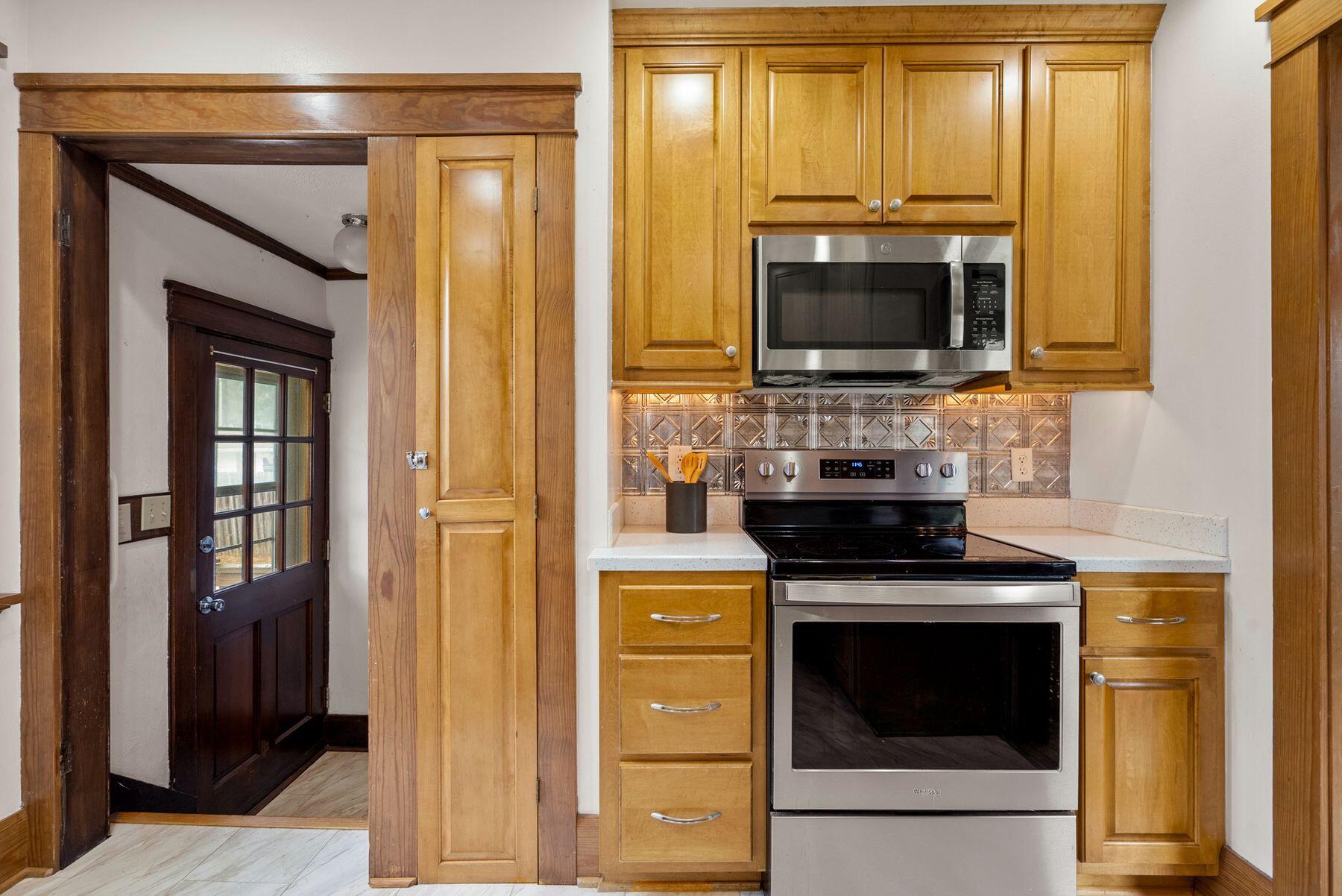 W61N413 Washington Ave