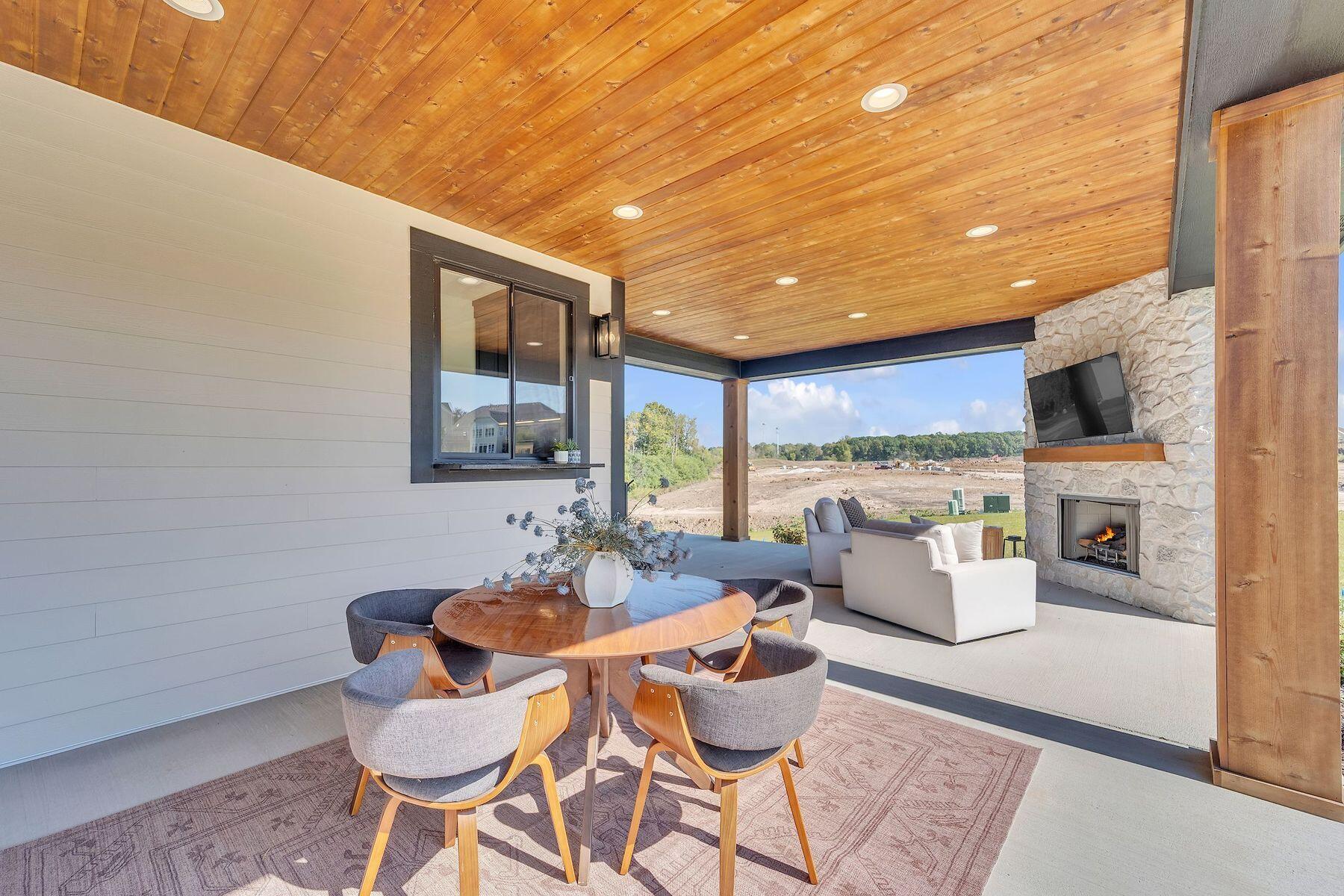 W188N5040 Red Crown Trl