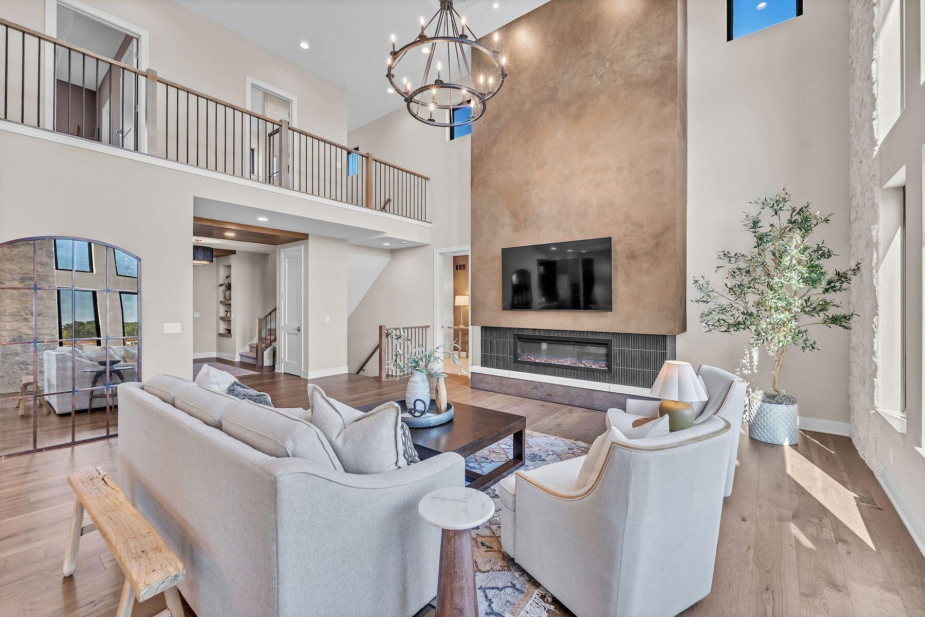 W188N5040 Red Crown Trl