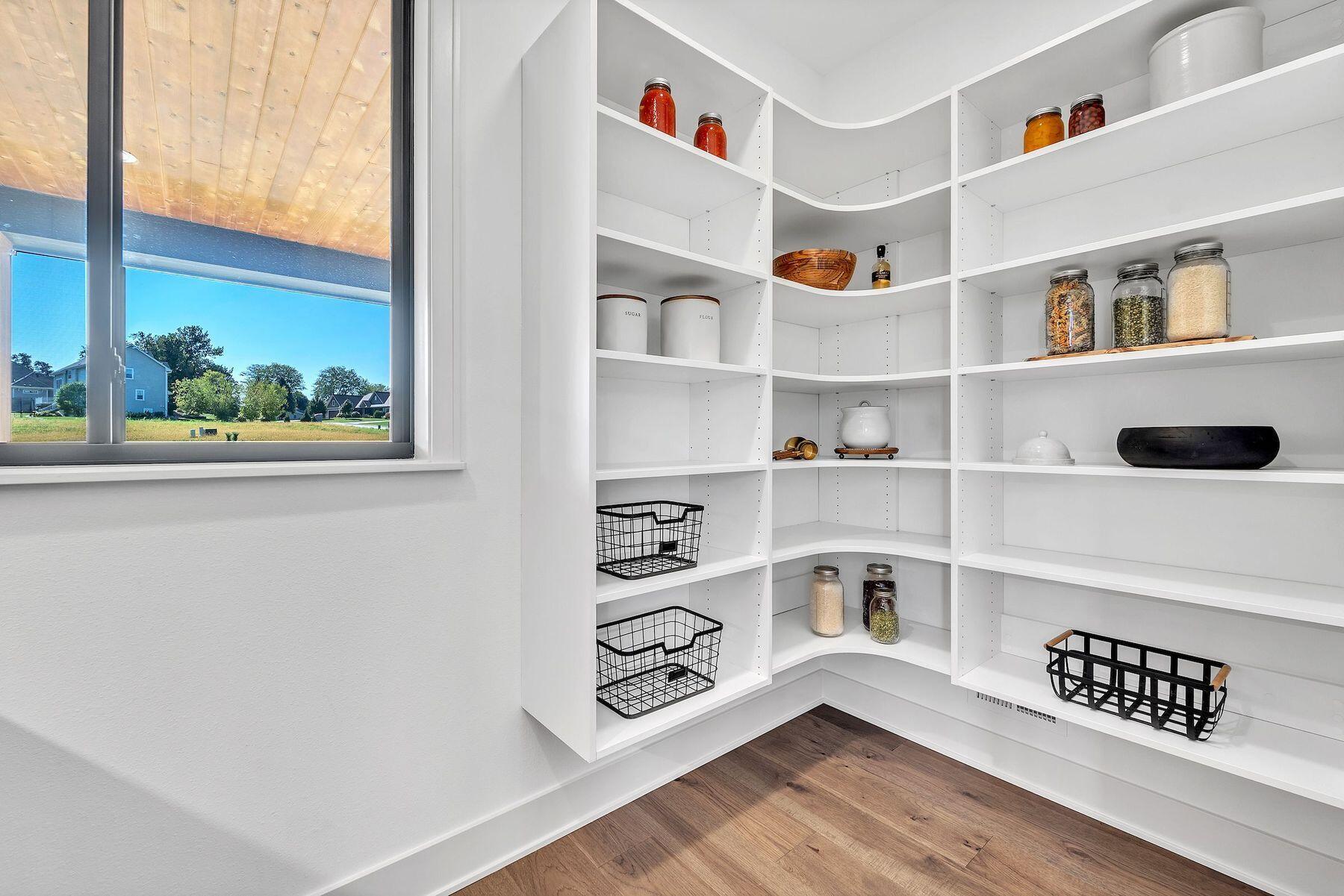 W188N5040 Red Crown Trl